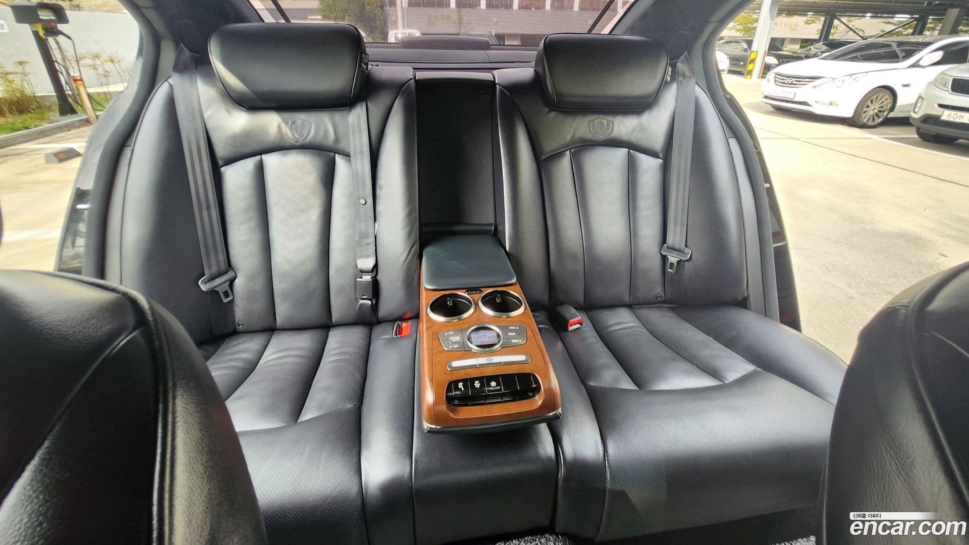 Main__Slider__Photo:Chairman KG_Mobility_Ssangyong 2015.0-16