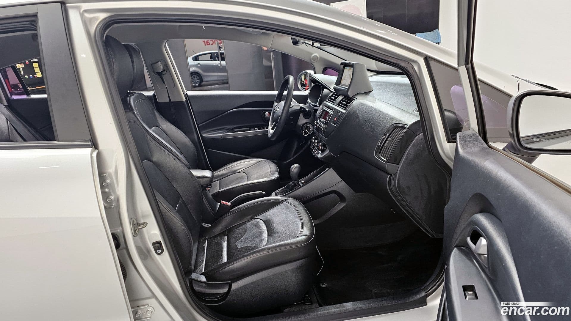 Main__Slider__Photo:pride Kia 2012.11-9