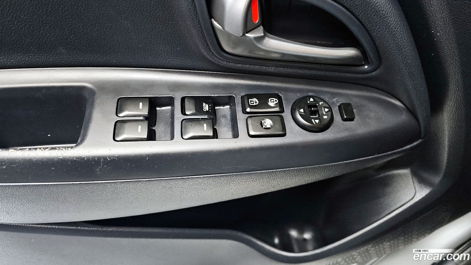 Main__Slider__Photo:pride Kia 2012.11-16