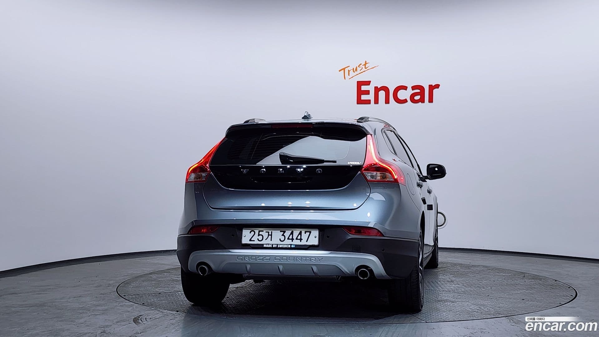 Main__Slider__Photo:V40 Volvo 2019.4-3