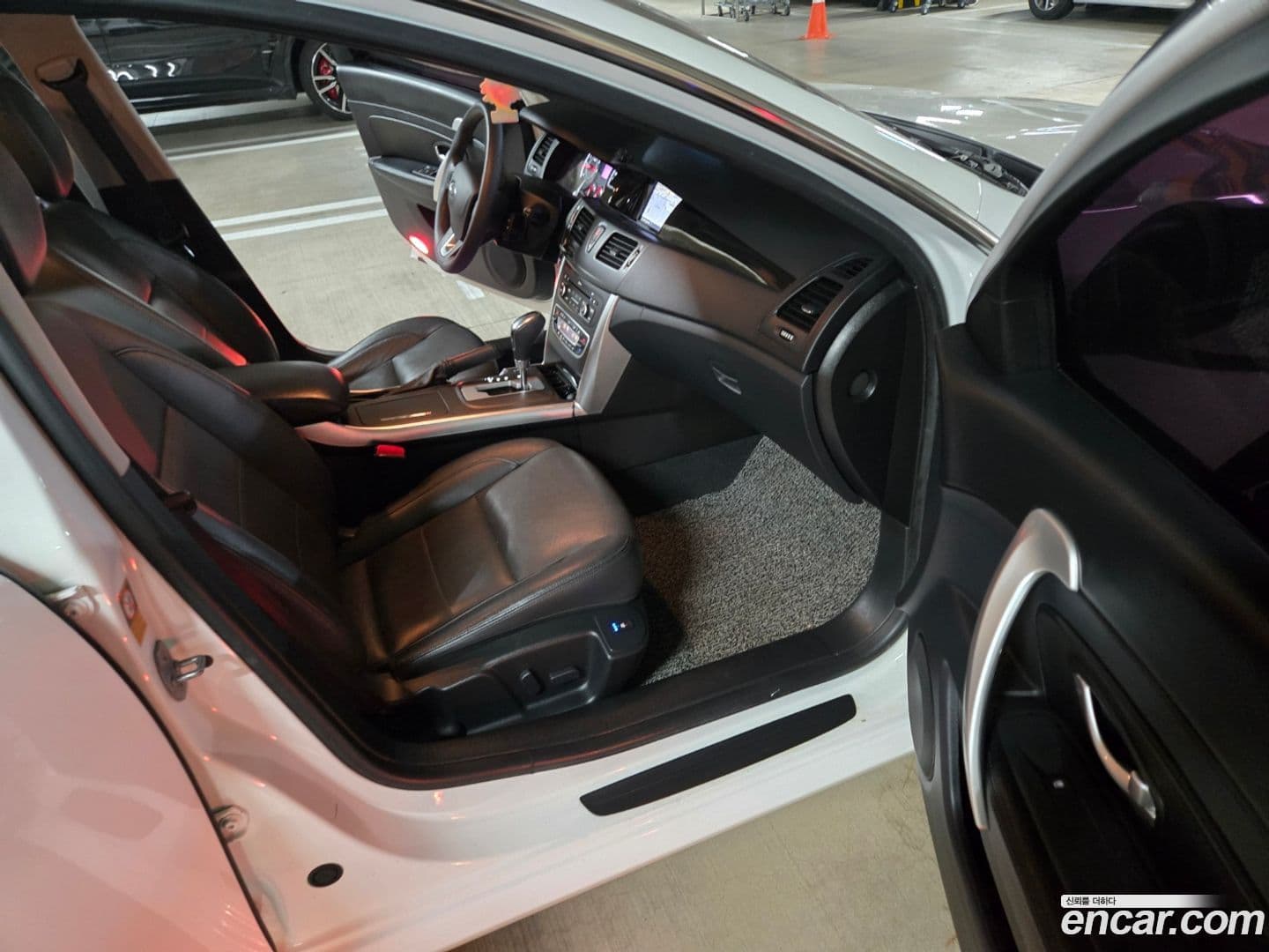 Main__Slider__Photo:SM5 Renault-KoreaSamsung 2018.3-11