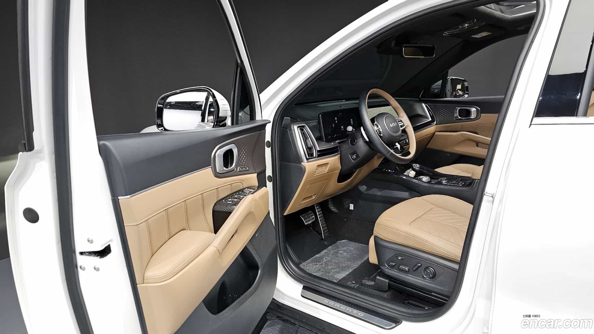 Sorento Kia 2023.8-OPTION-015