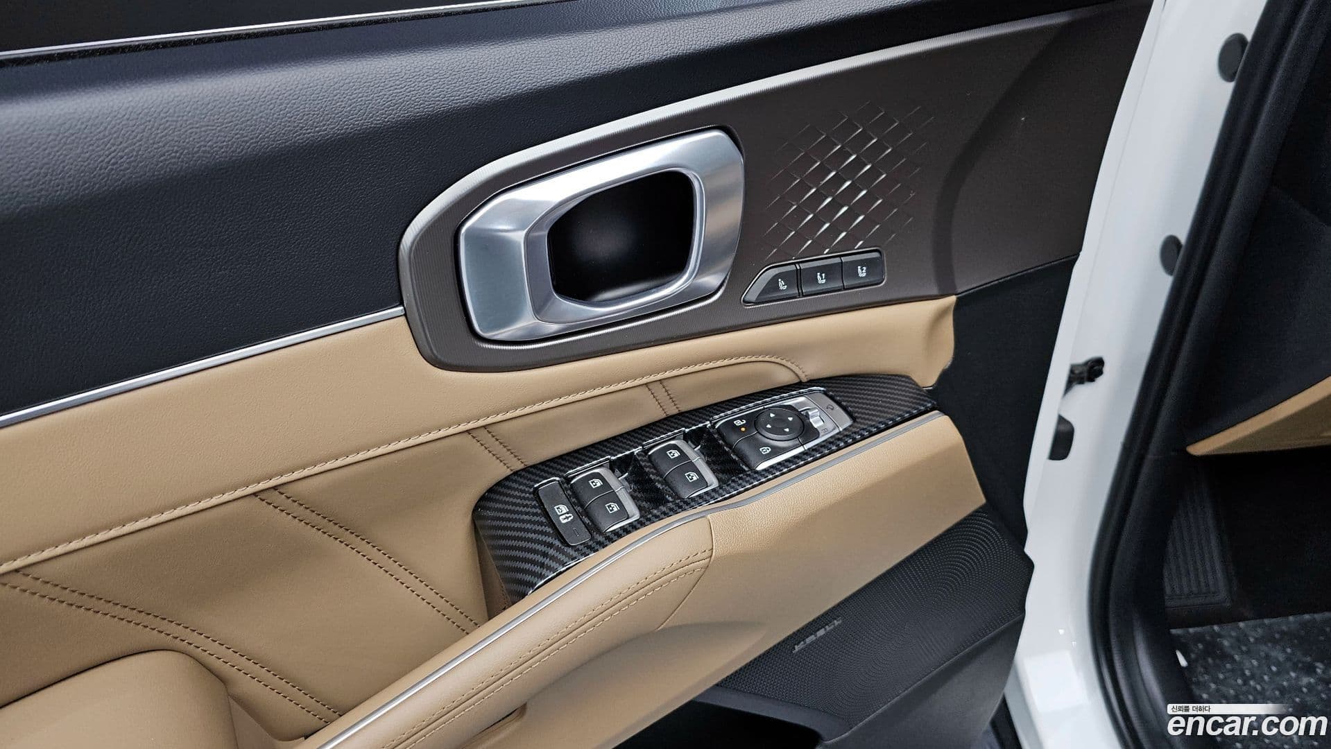 Main__Slider__Photo:Sorento Kia 2023.8-17