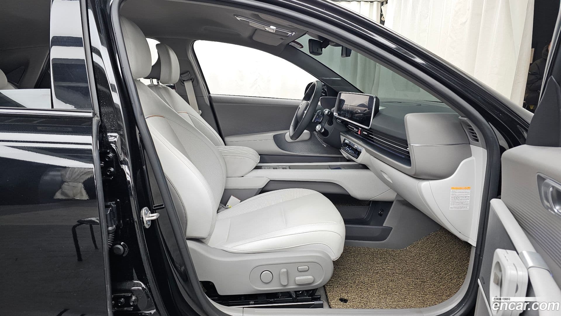 Main__Slider__Photo:Ioniq6 Hyundai 2024.3-10