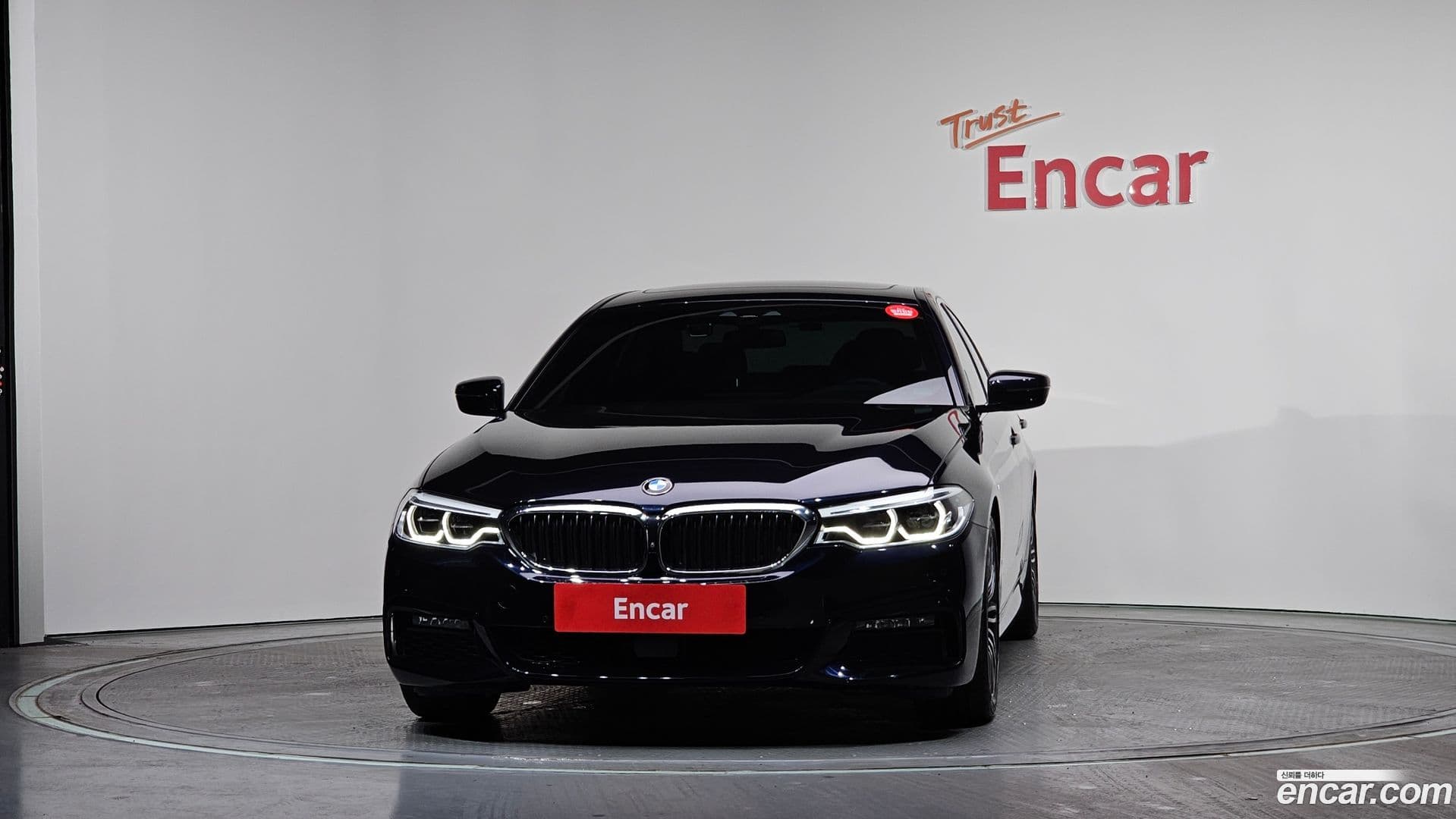 Main__Slider__Photo:5-Series BMW 2019.7-2