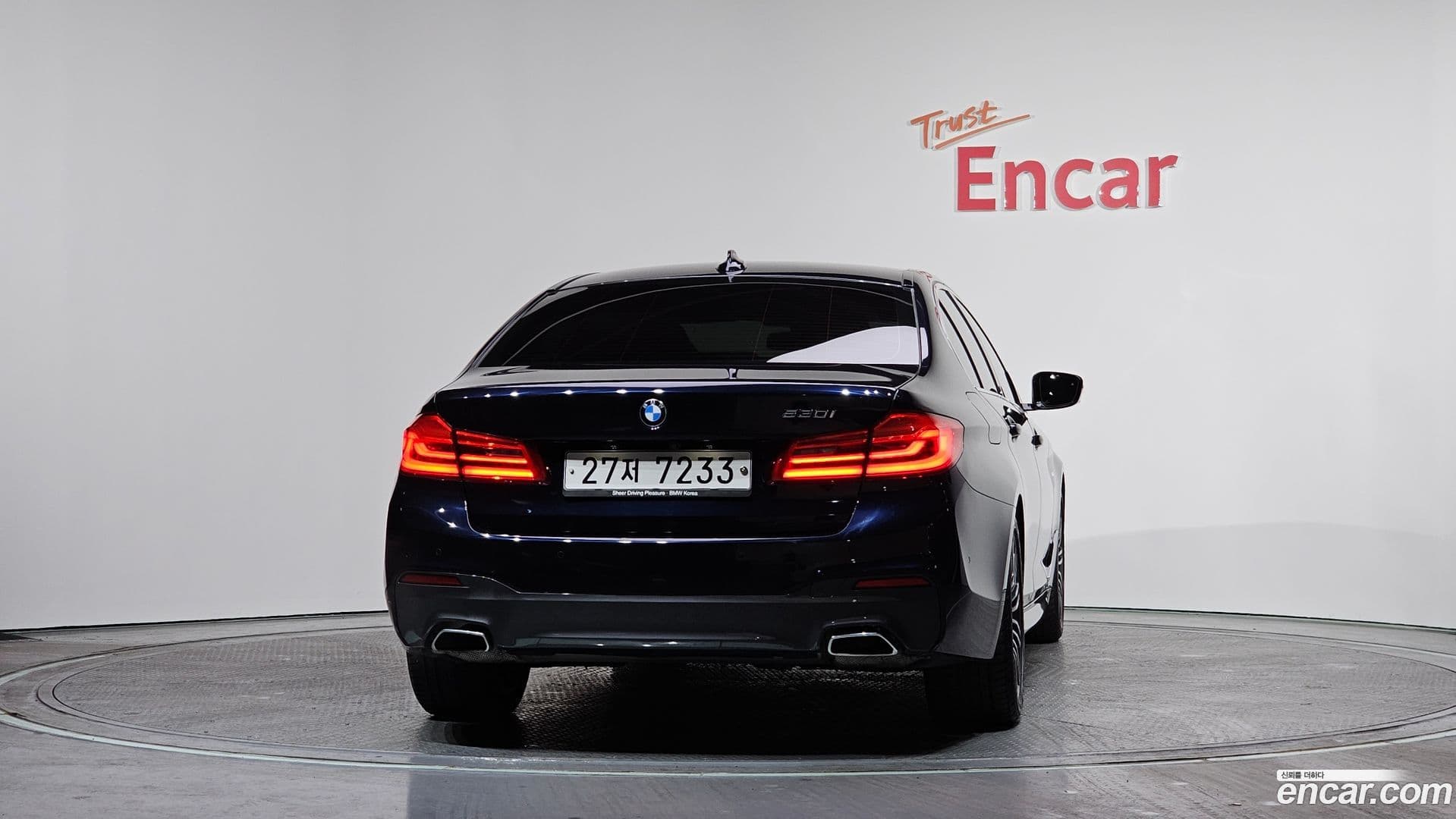 Main__Slider__Photo:5-Series BMW 2019.7-3