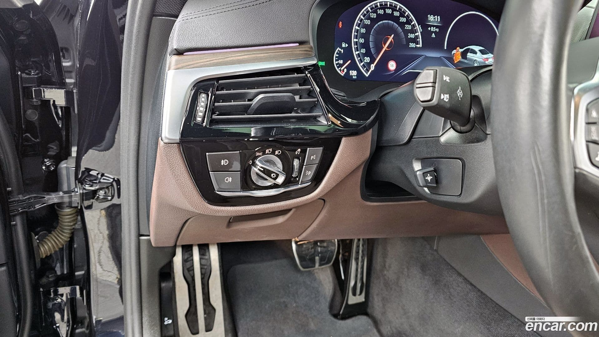 Main__Slider__Photo:5-Series BMW 2019.7-15