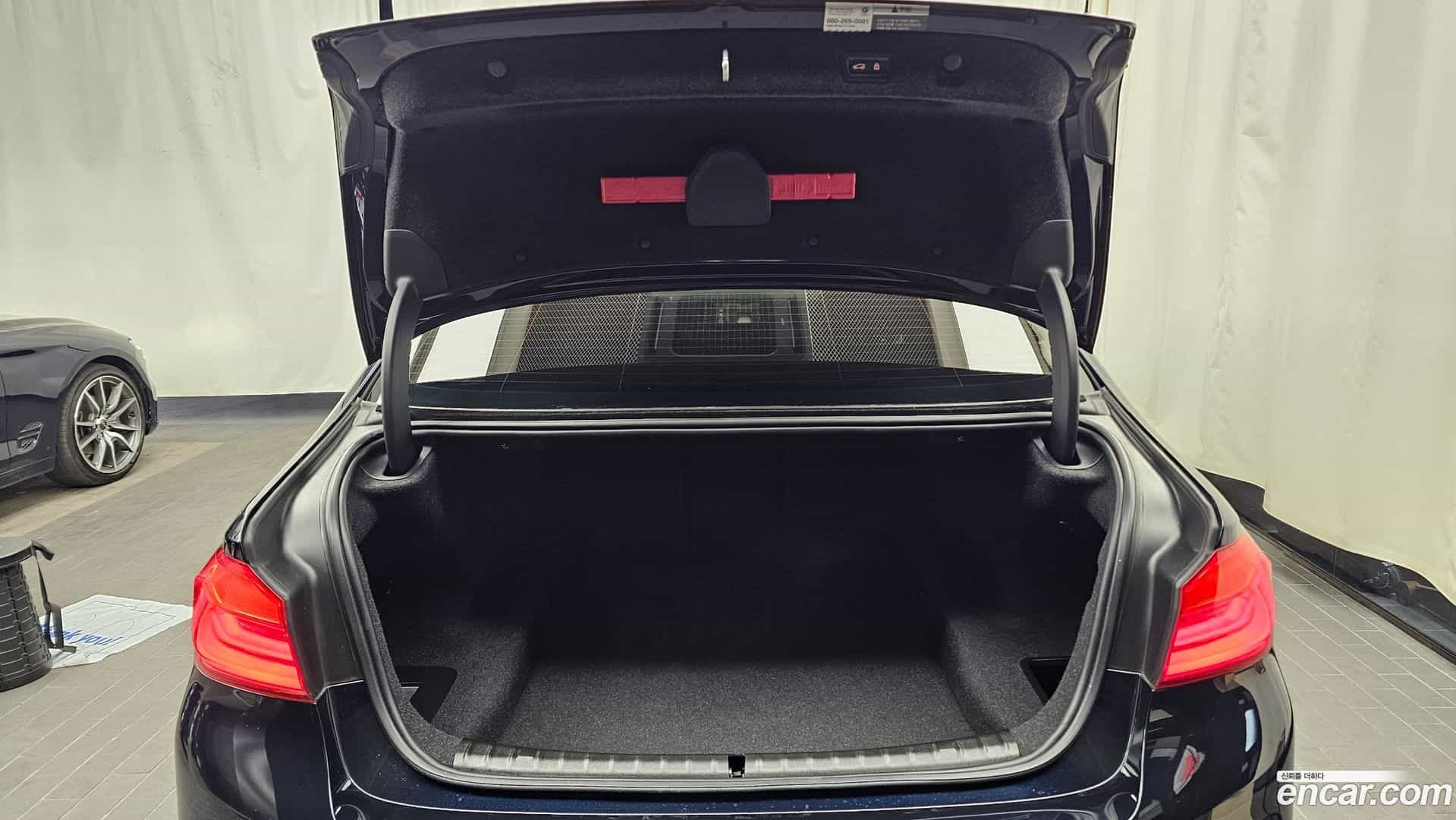 5-Series BMW 2019.7-OPTION-024