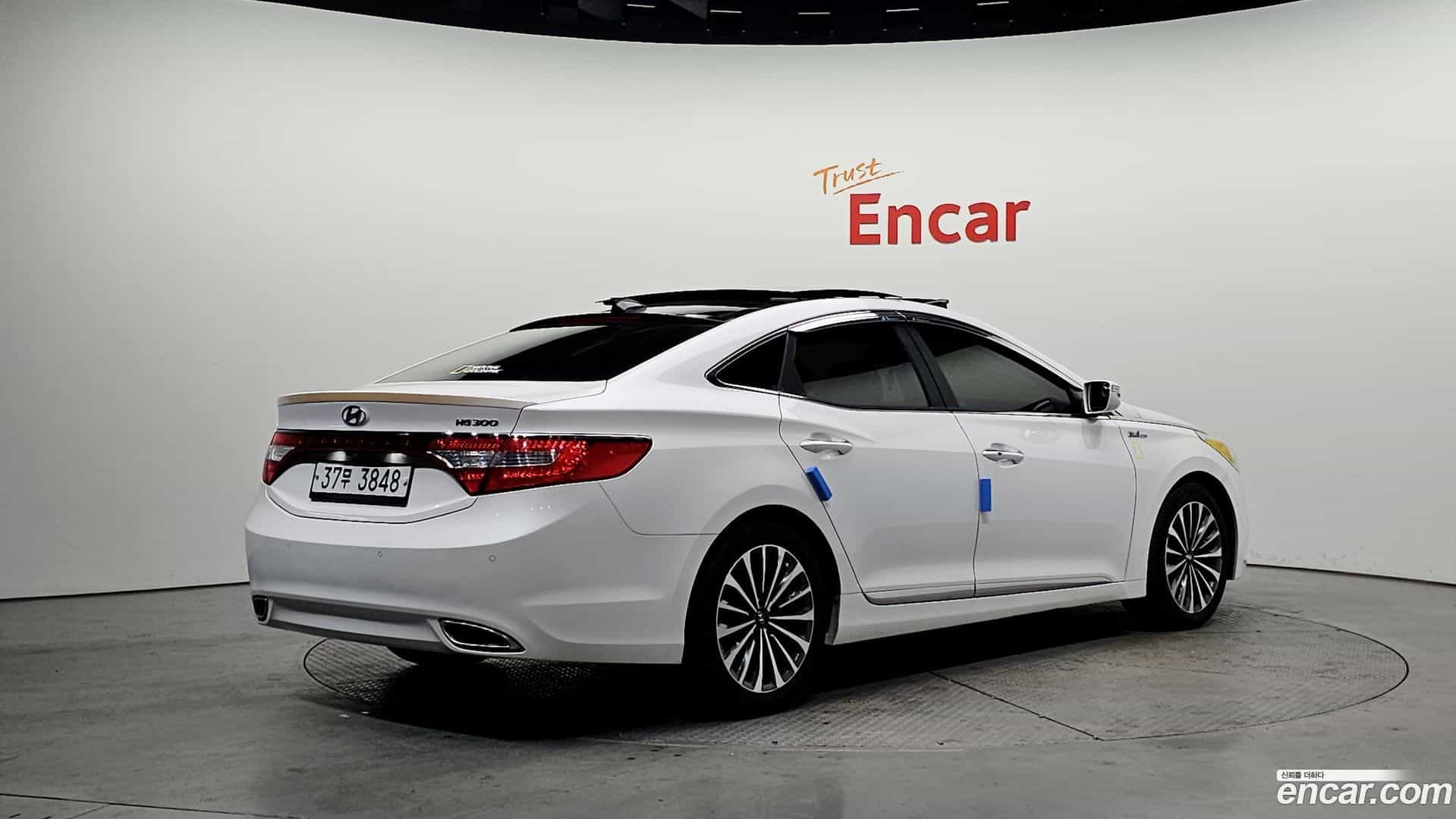 Grandeur Hyundai 2013.0-OUTER-002