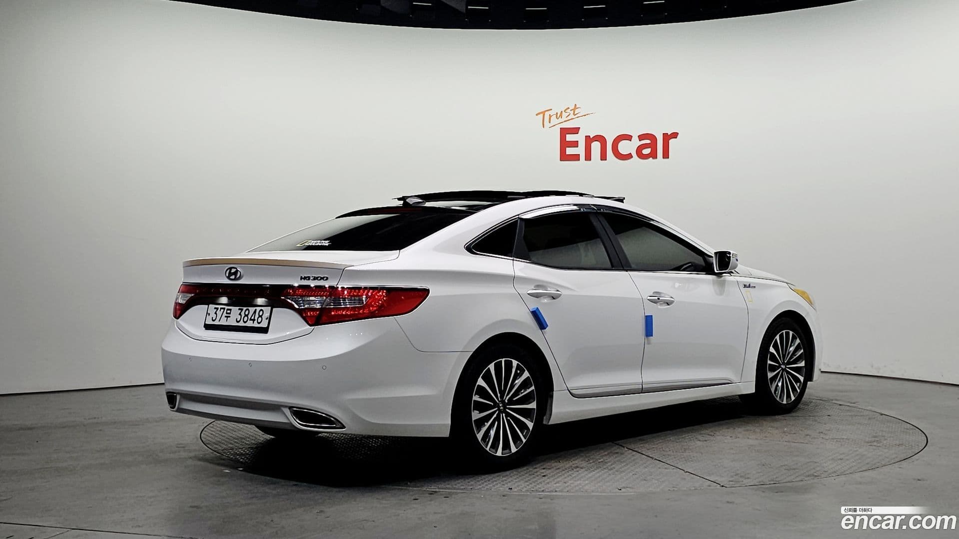 Main__Slider__Photo:Grandeur Hyundai 2013.0-1