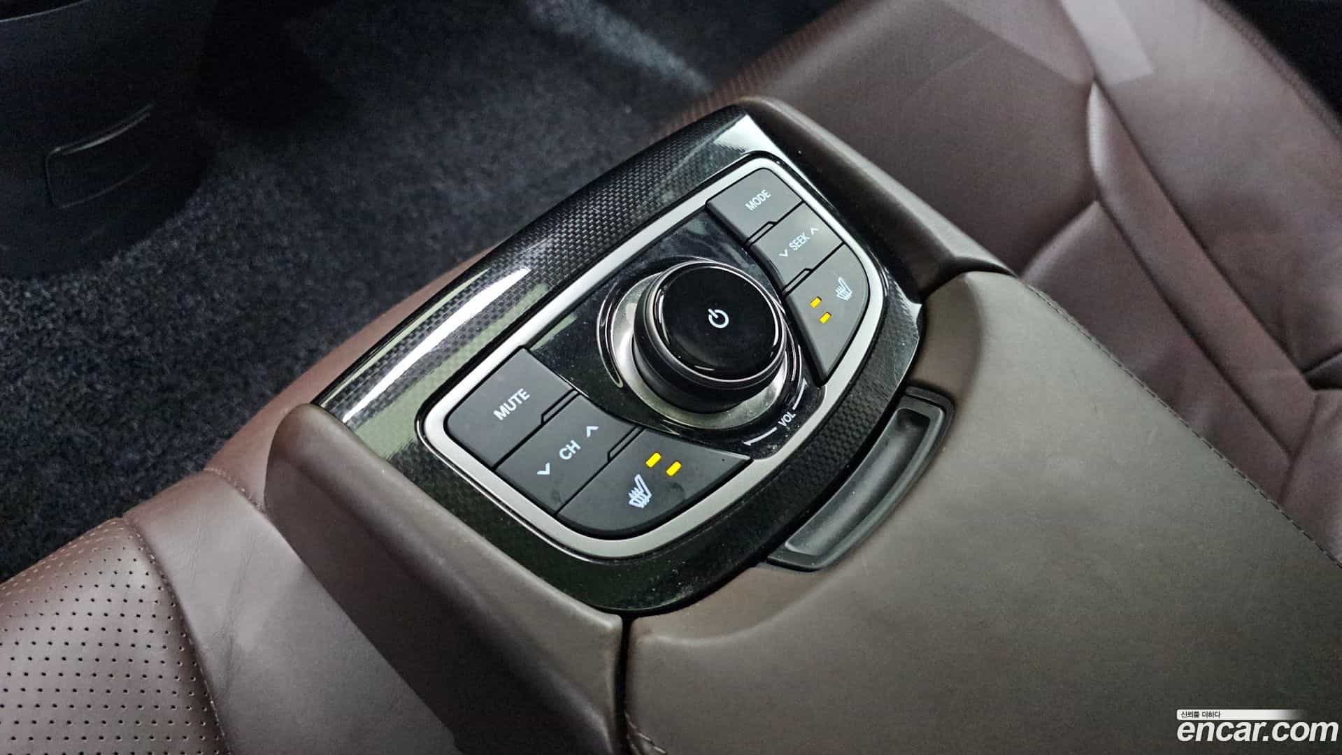Grandeur Hyundai 2013.0-OPTION-023