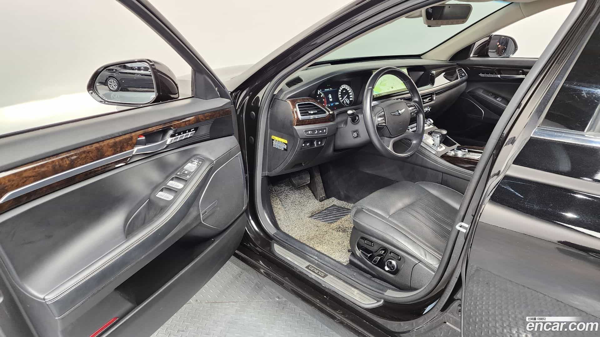 G90 Genesis 2019.0-INNER-010