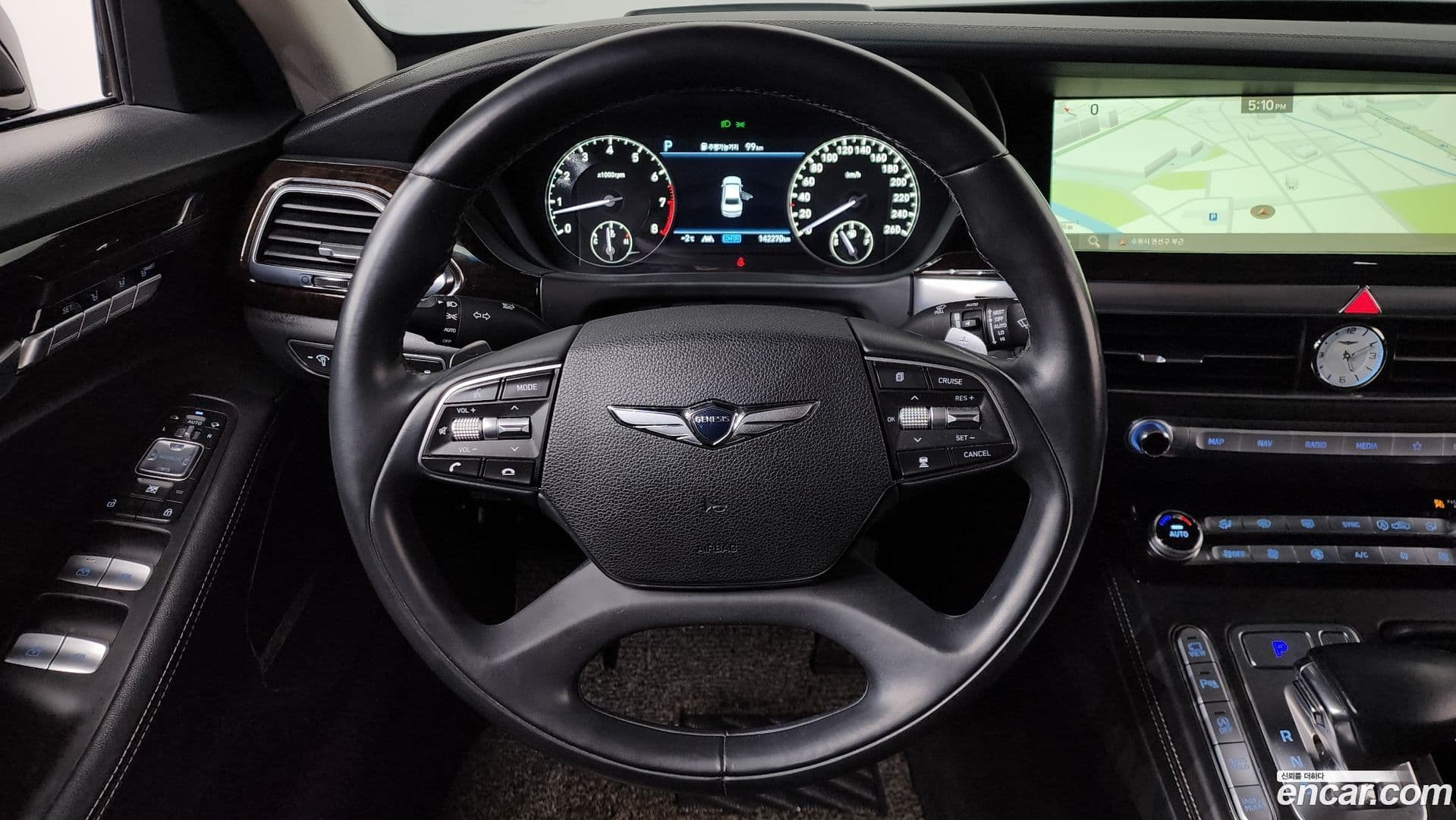 Main__Slider__Photo:G90 Genesis 2019.0-12