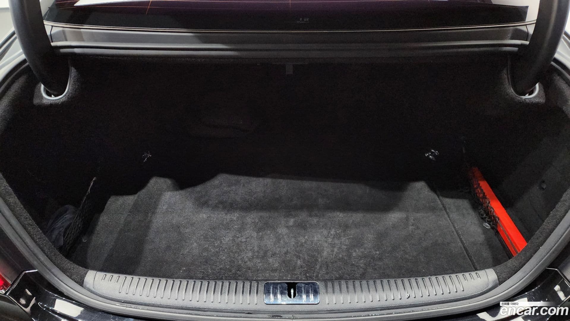 Main__Slider__Photo:G90 Genesis 2019.0-19