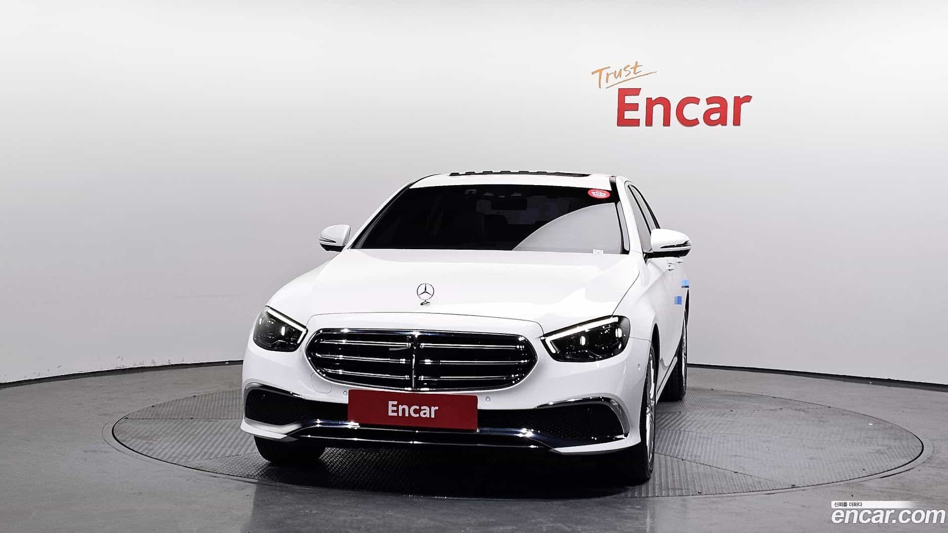 E-Class Mercedes-Benz 2023.9-OUTER-003