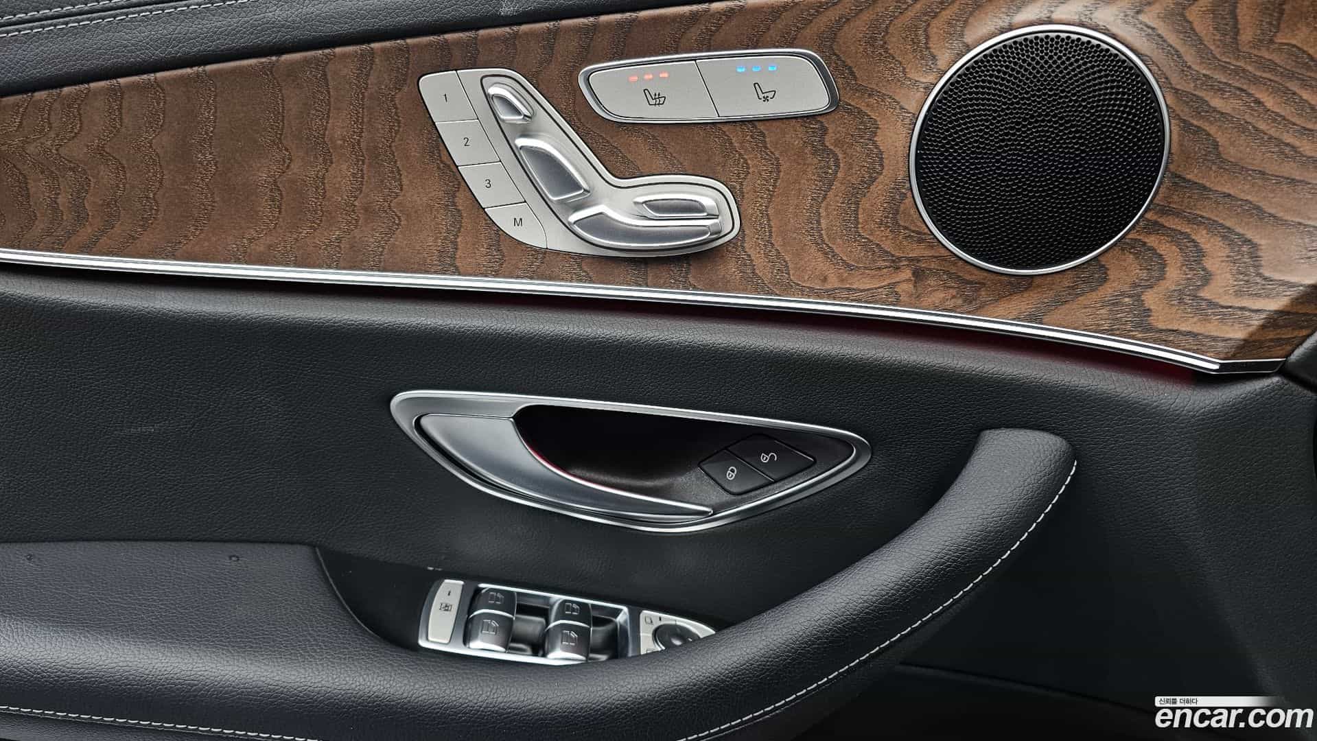 E-Class Mercedes-Benz 2023.9-OPTION-017