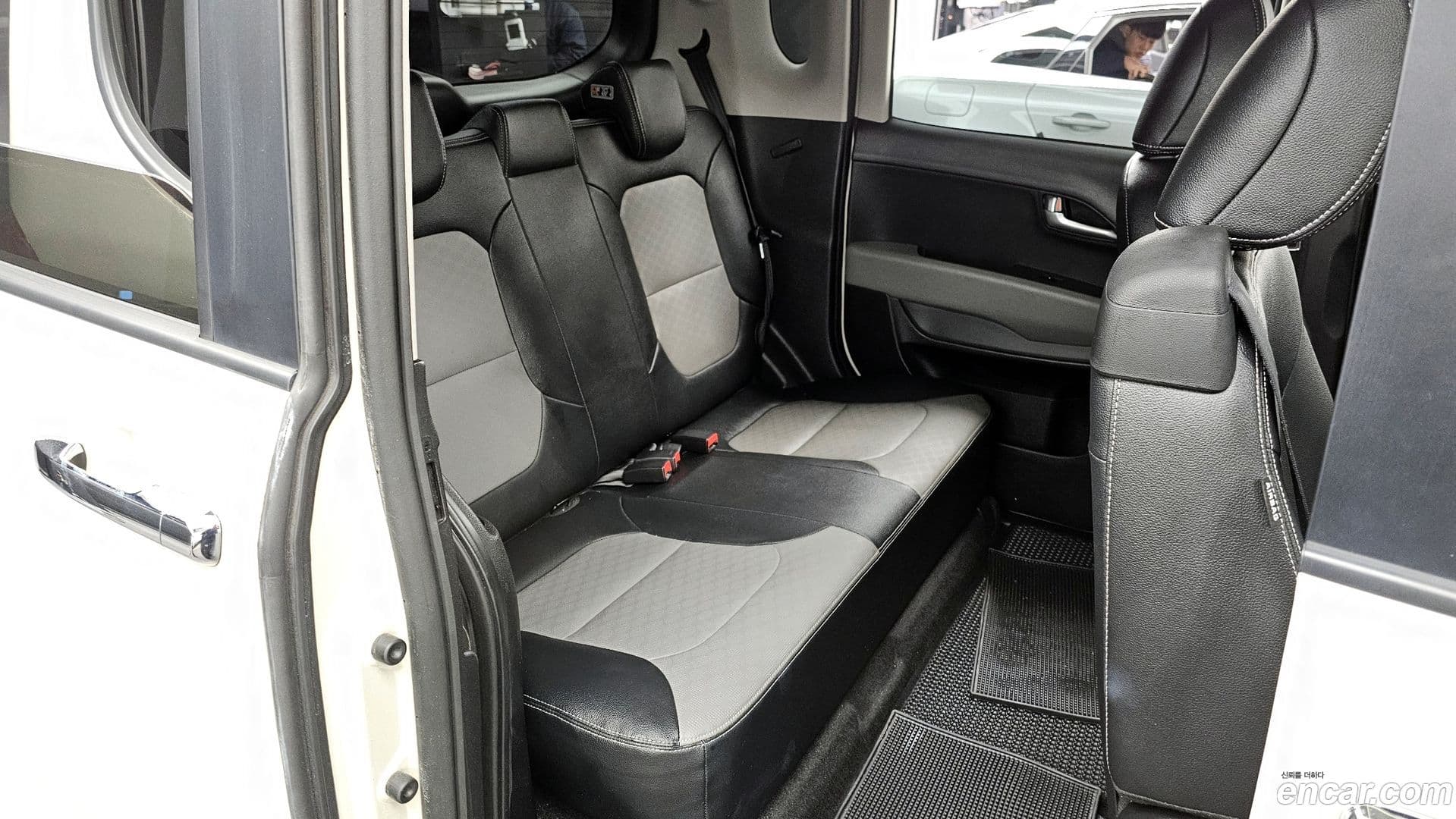 Main__Slider__Photo:RAY Kia 2019.4-11