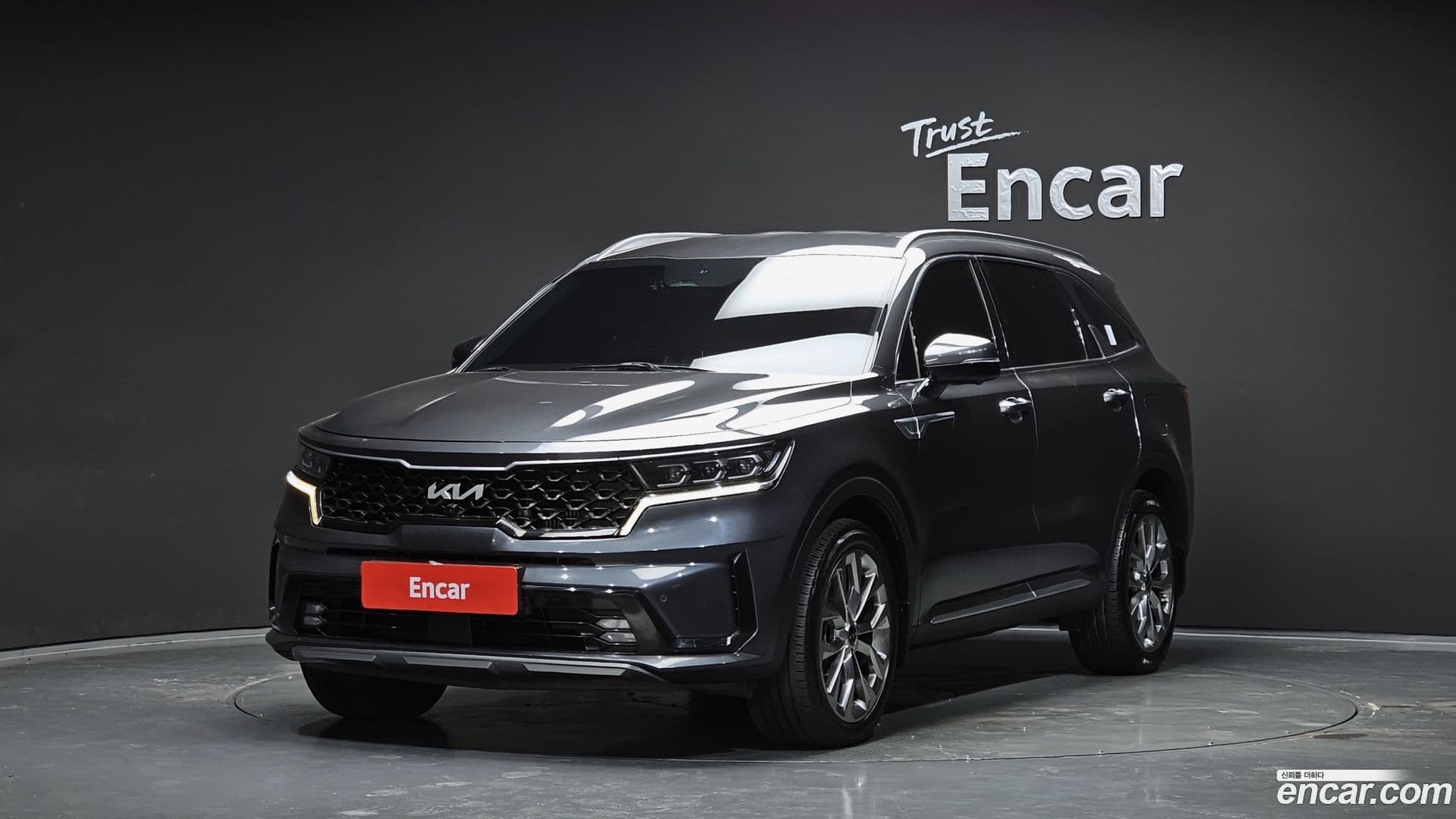 Main__Slider__Photo:Sorento Kia 2022.3-0