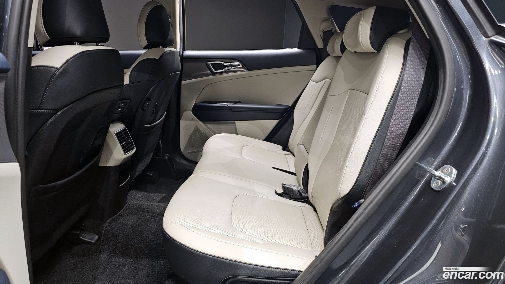 Main__Slider__Photo:Sportage Kia 2022.3-11