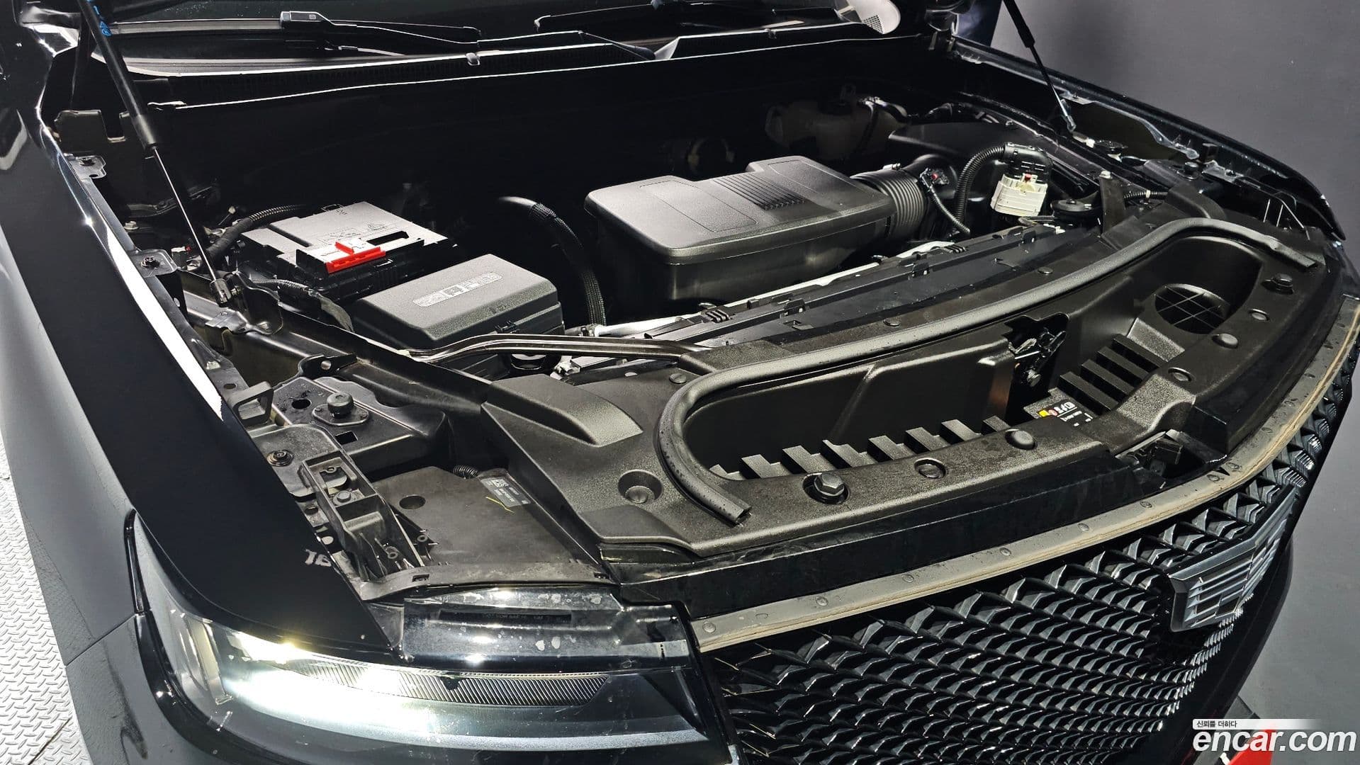 Main__Slider__Photo:Escalade Cadillac 2024.11-5