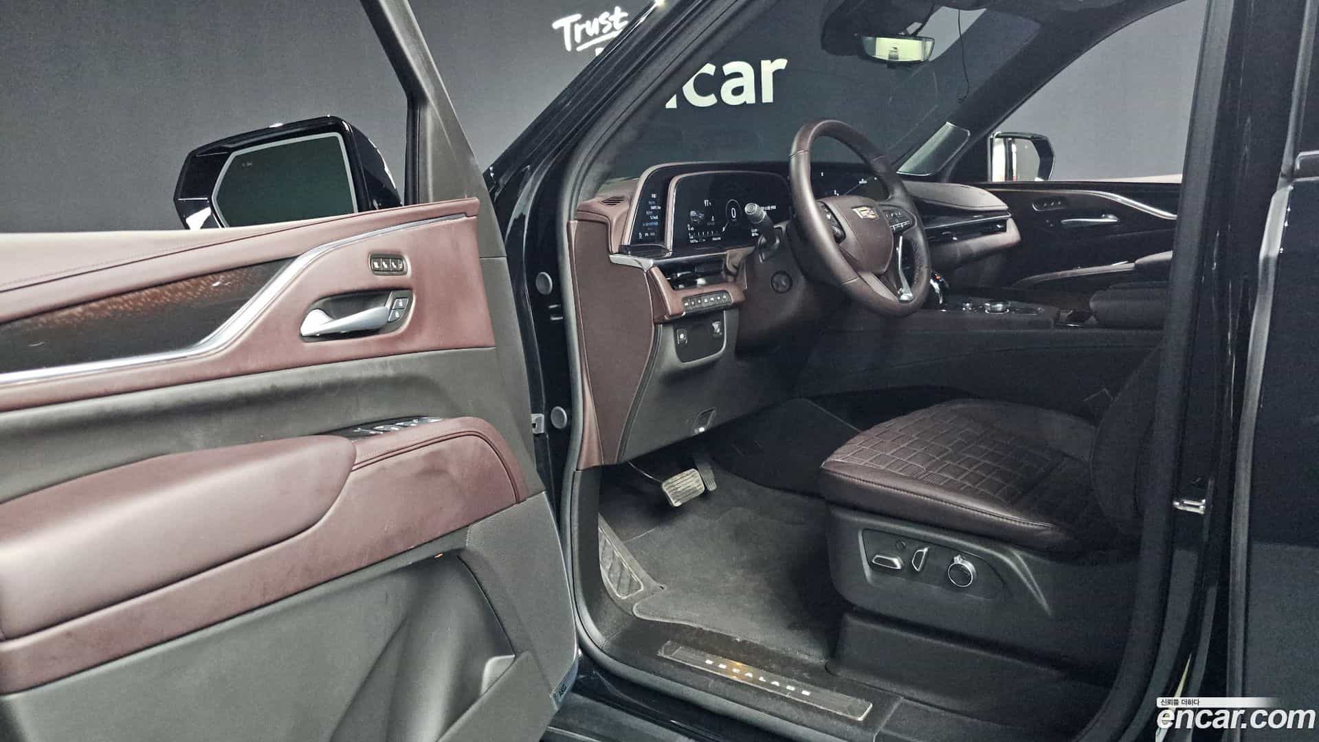 Escalade Cadillac 2024.11-INNER-010