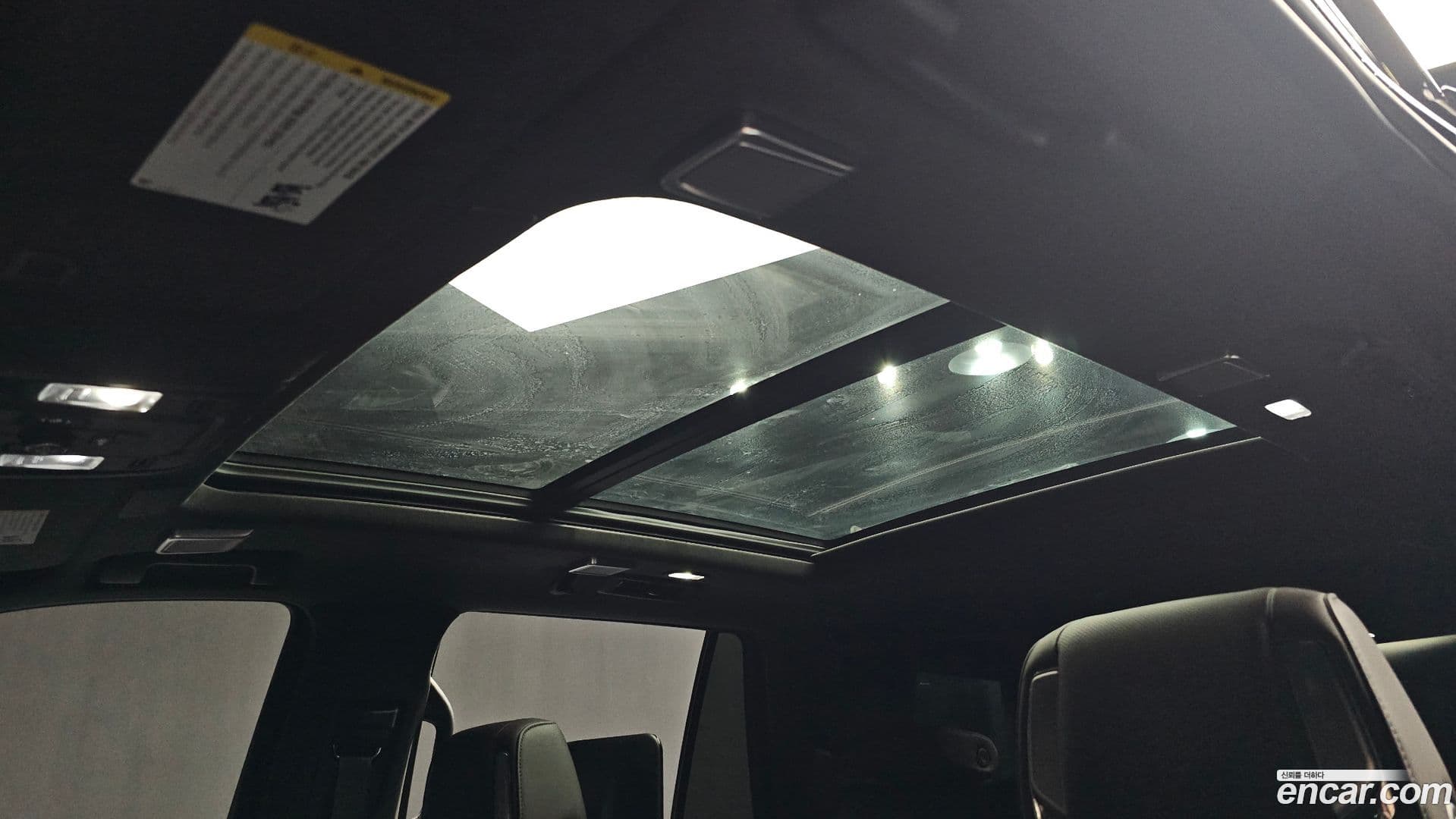 Main__Slider__Photo:Escalade Cadillac 2024.11-18