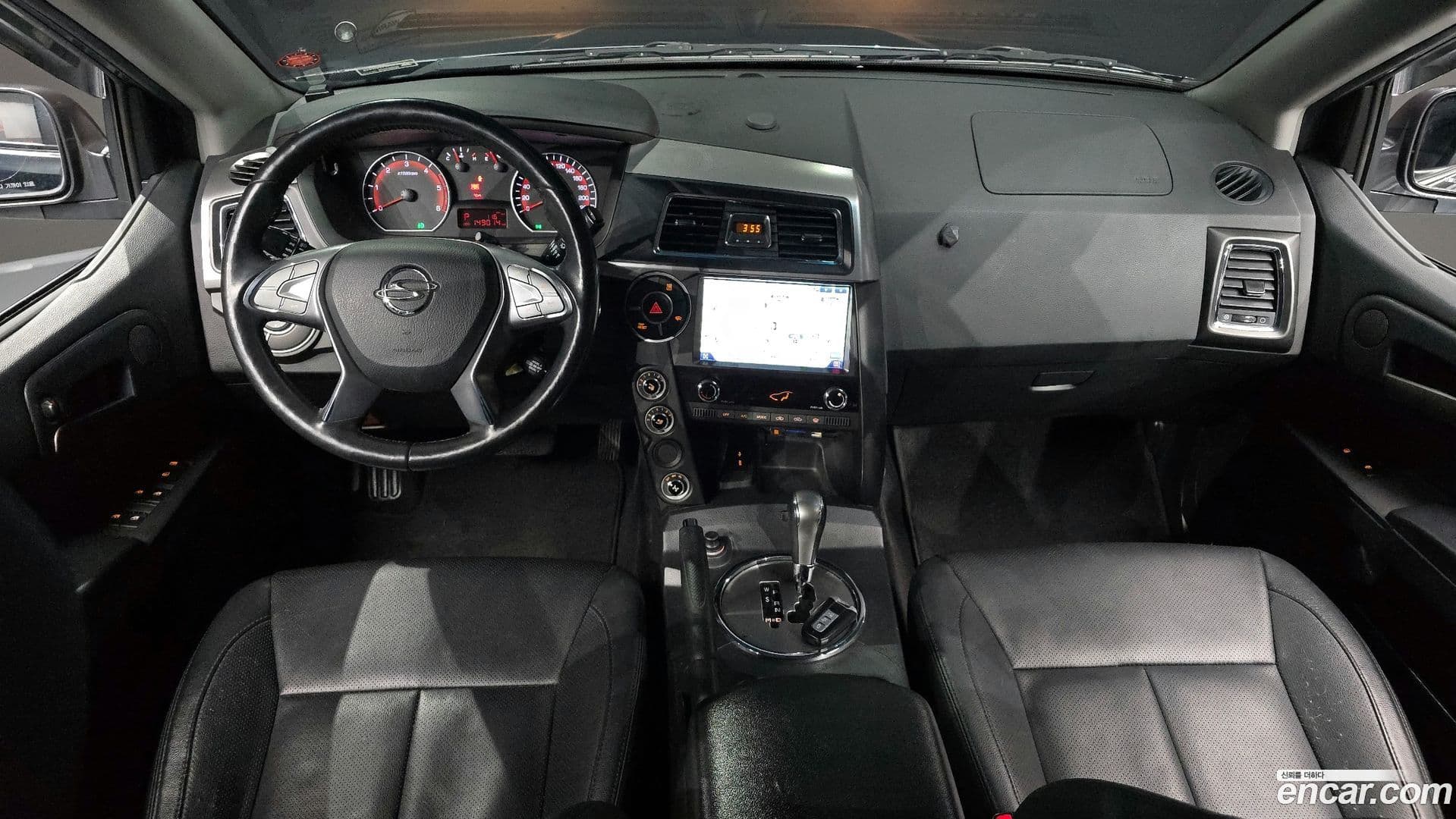 Main__Slider__Photo:KORANDO KG_Mobility_Ssangyong 2016.3-6