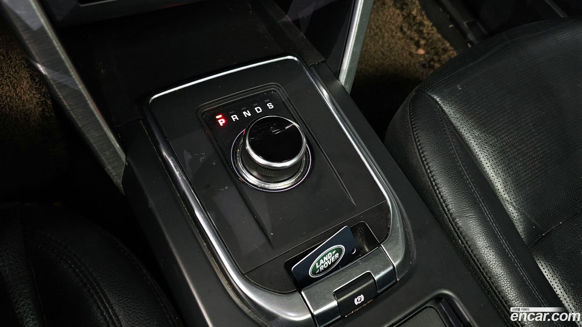 Main__Slider__Photo:Discovery Sport Land Rover 2018.5-8