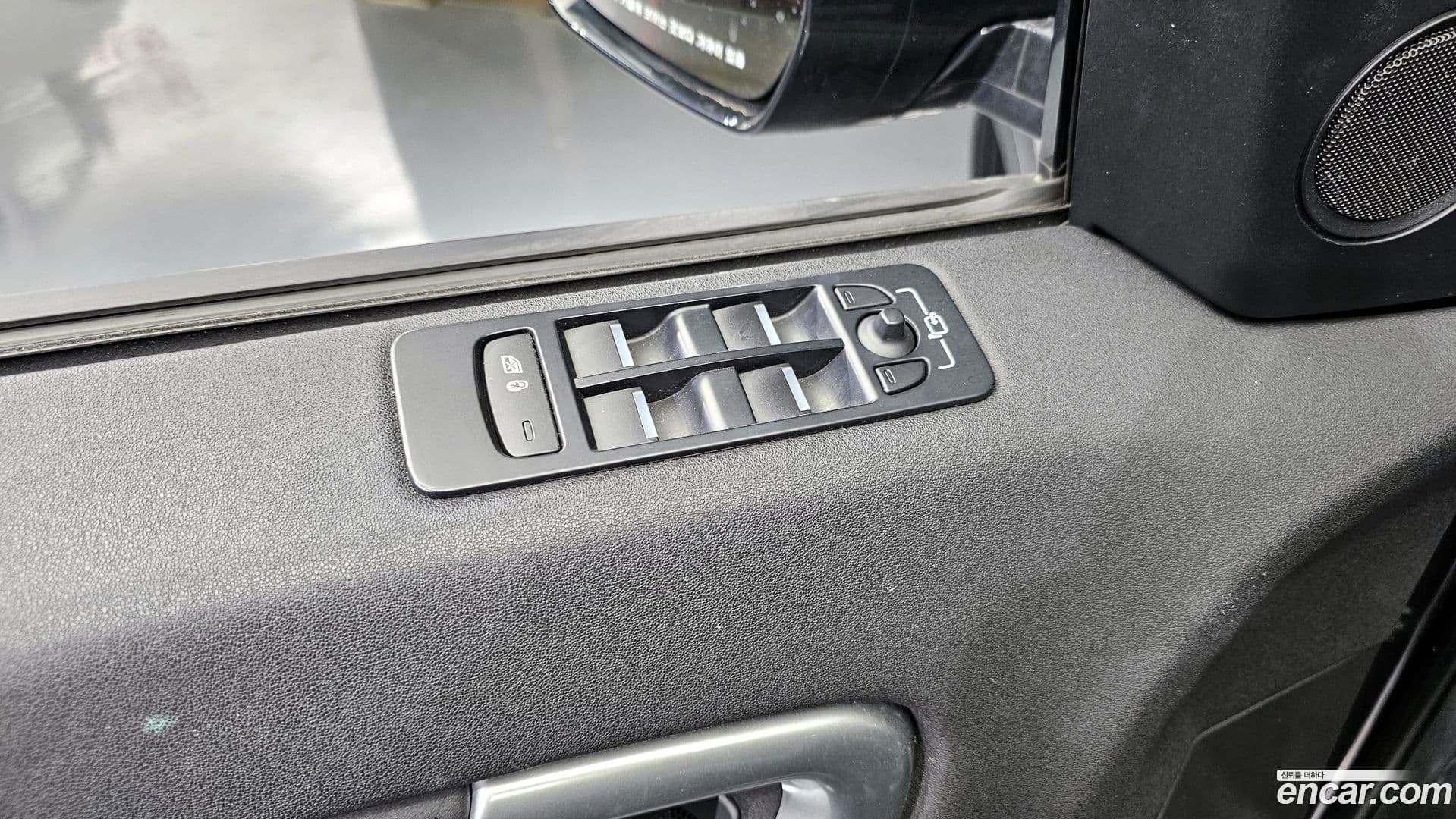 Main__Slider__Photo:Discovery Sport Land Rover 2018.5-13