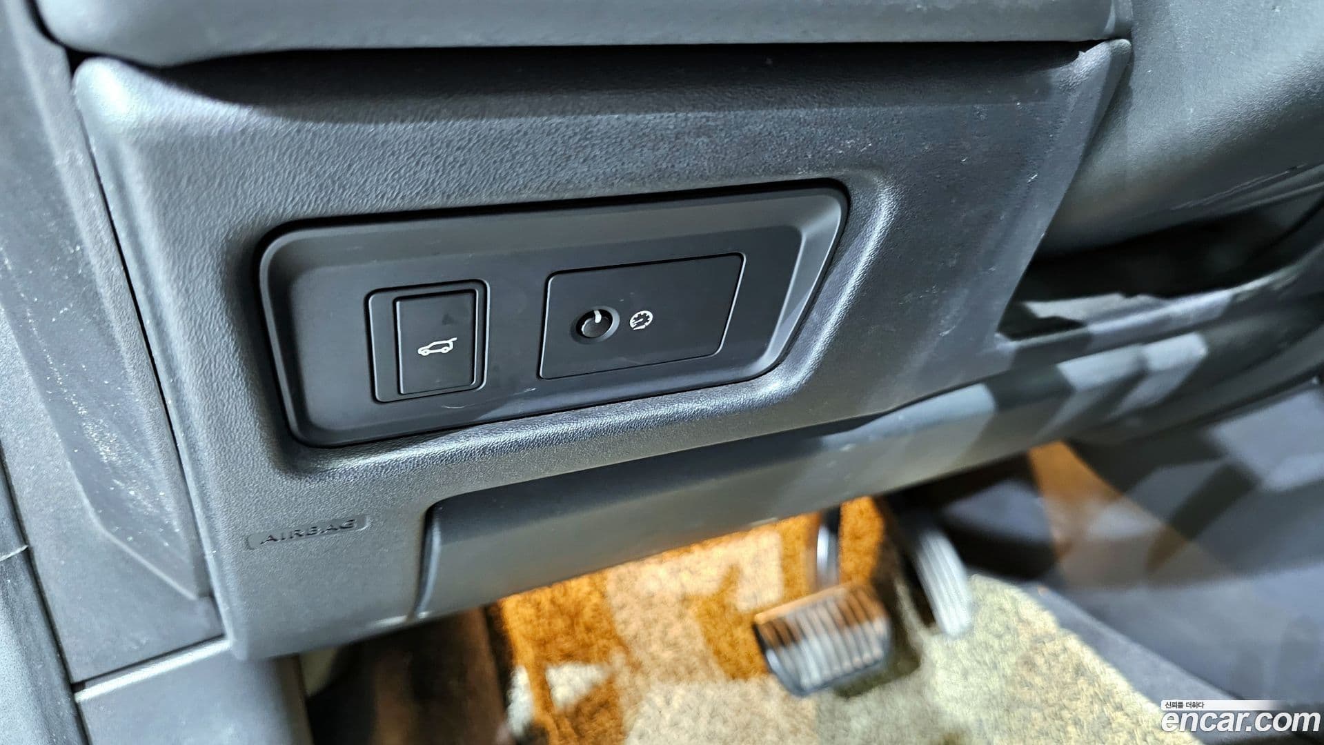 Main__Slider__Photo:Discovery Sport Land Rover 2018.5-14