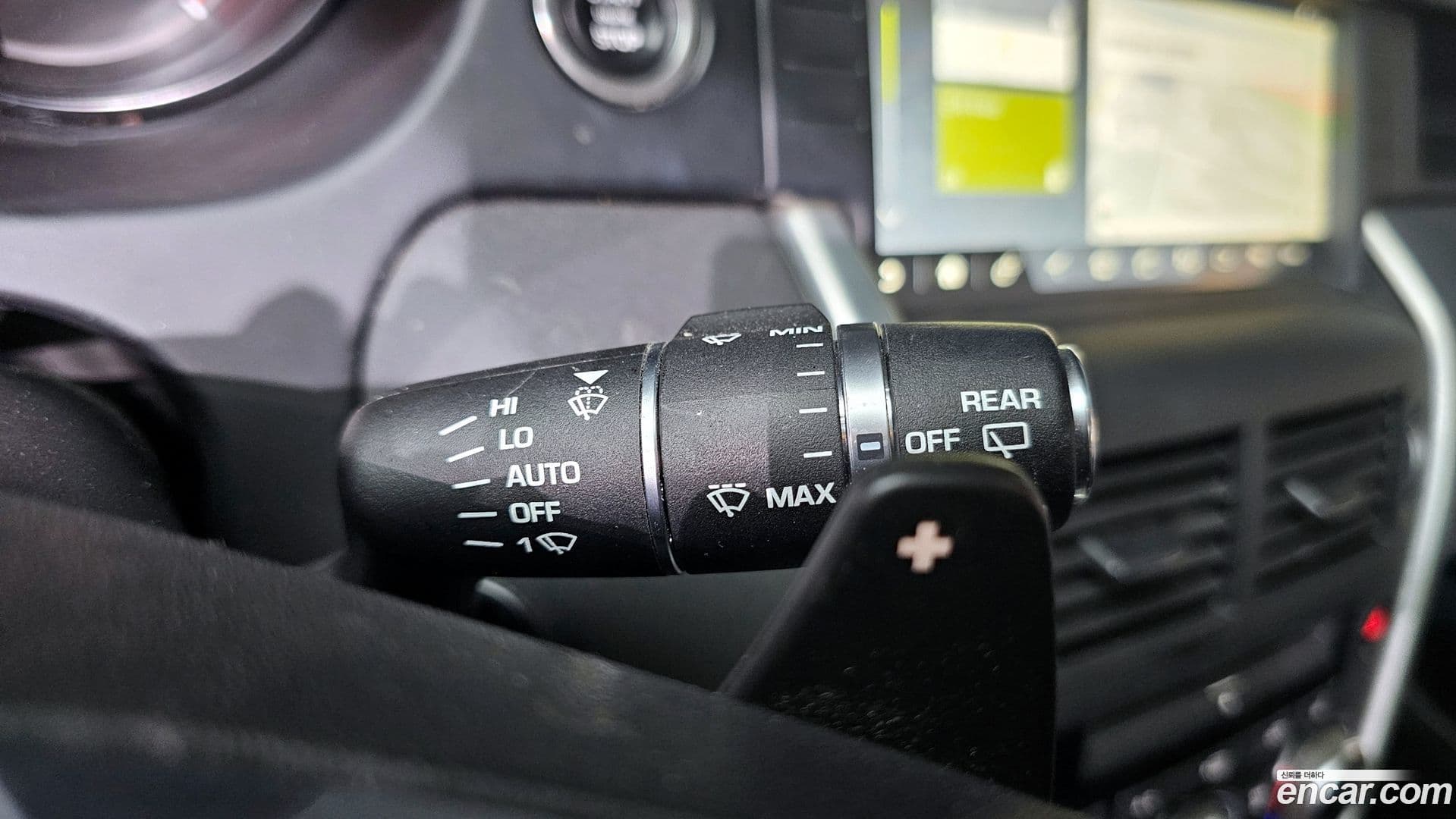 Main__Slider__Photo:Discovery Sport Land Rover 2018.5-15