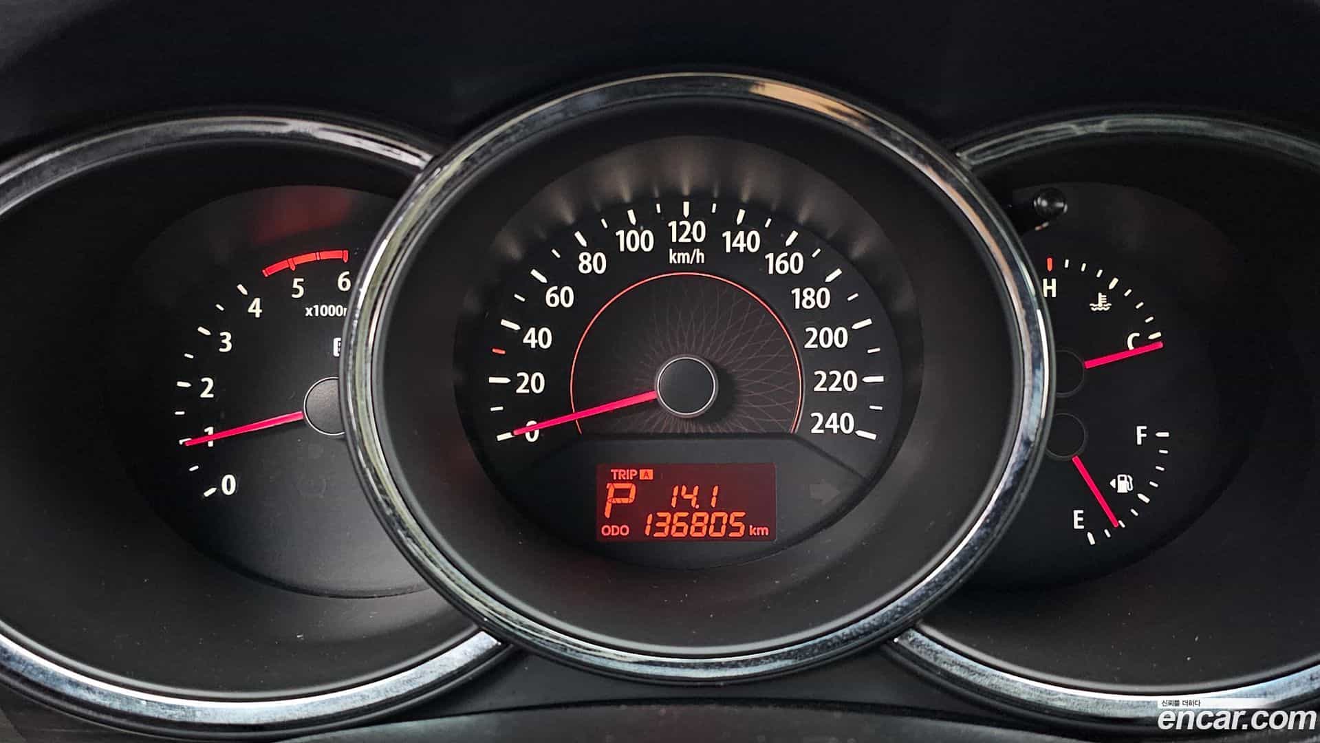 Sorento Kia 2010.2-INNER-008