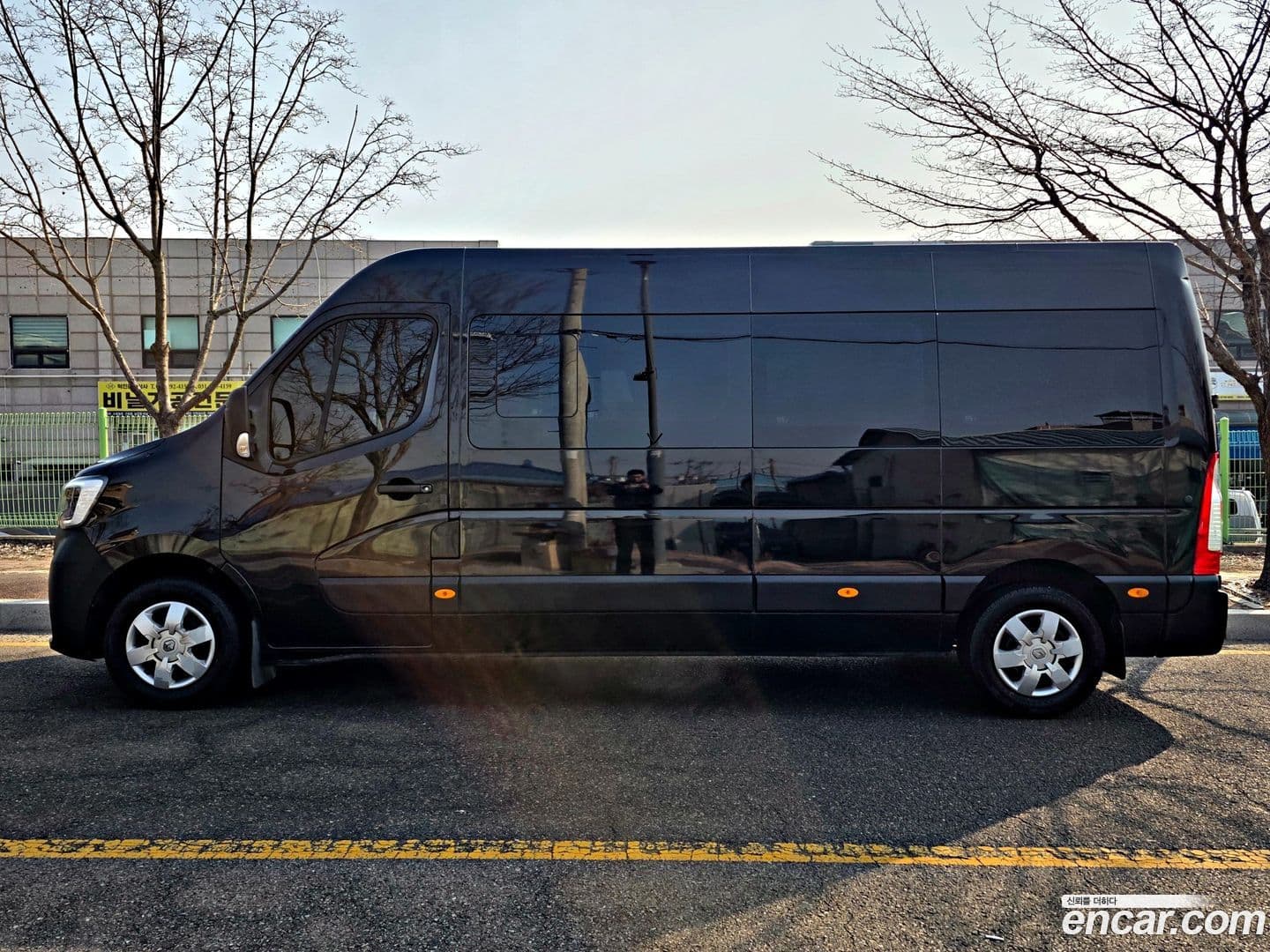 Main__Slider__Photo:Master Renault-KoreaSamsung 2020.11-2