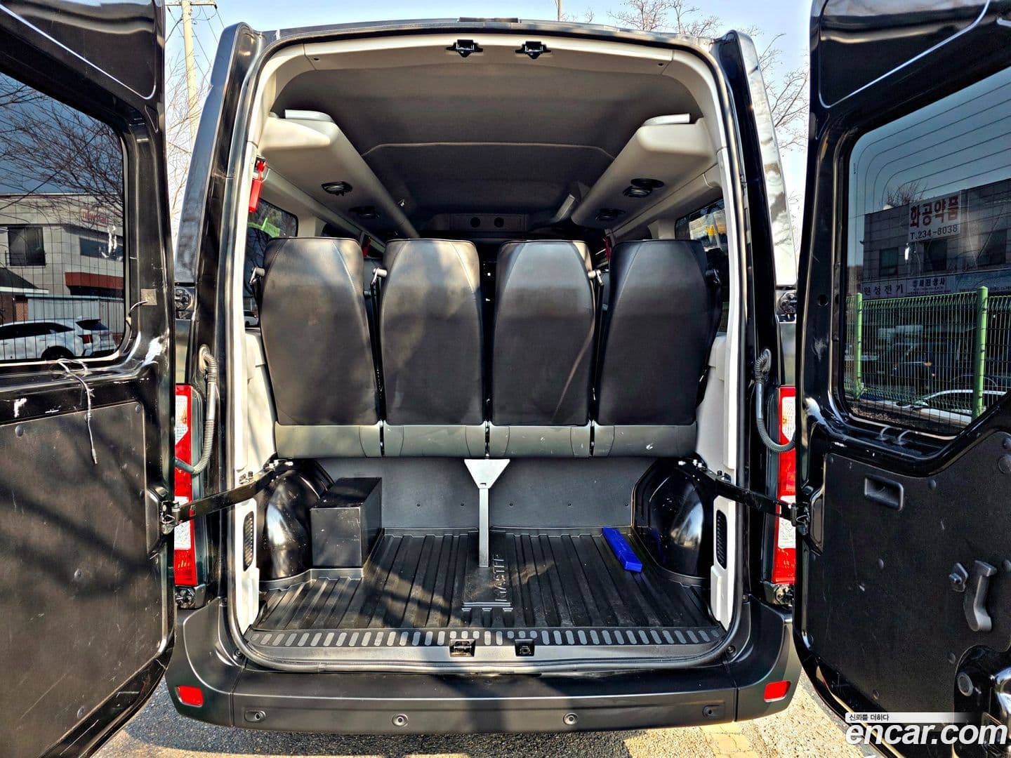 Main__Slider__Photo:Master Renault-KoreaSamsung 2020.11-5