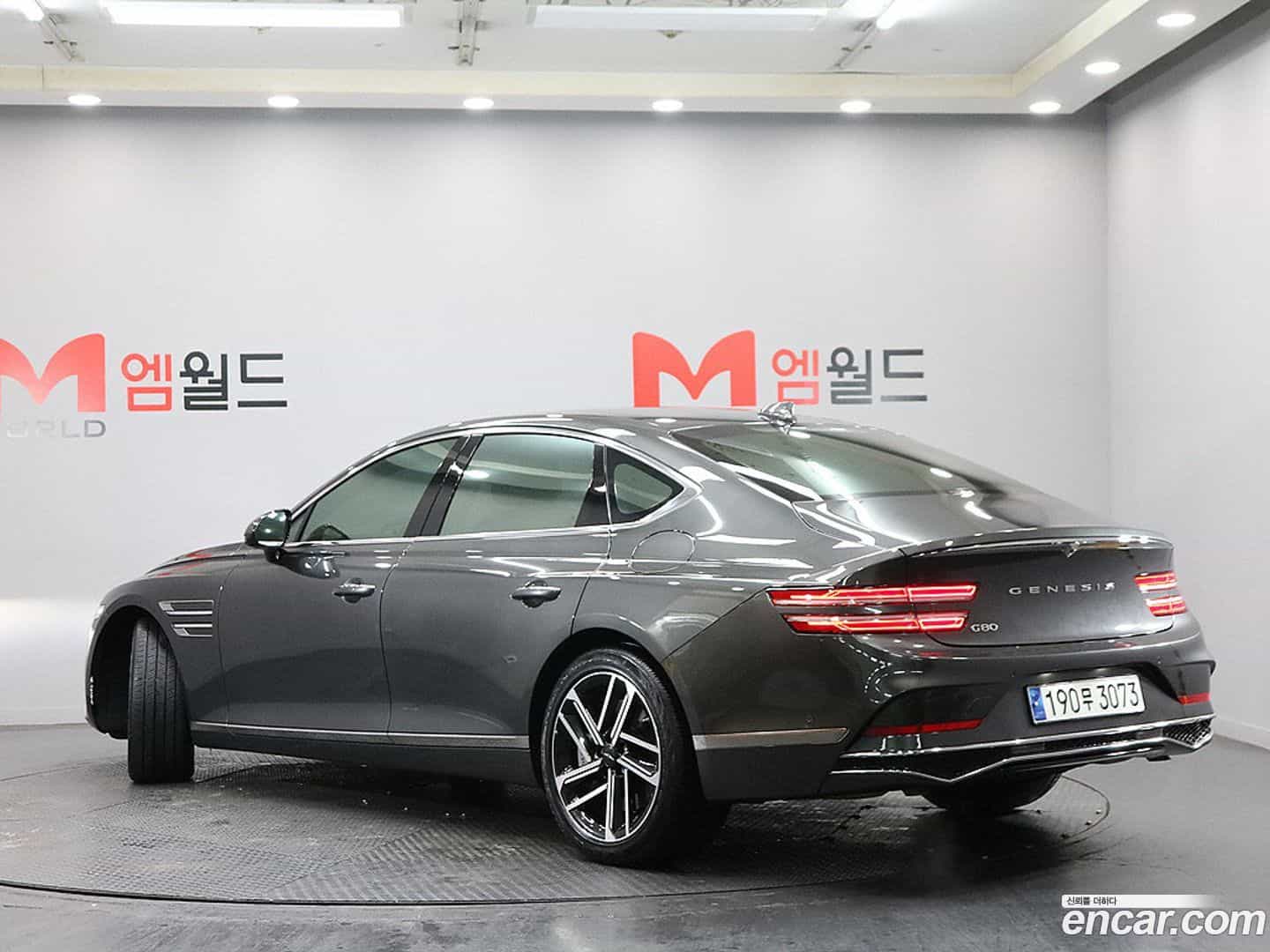 G80 Genesis 2024.1-OUTER-003