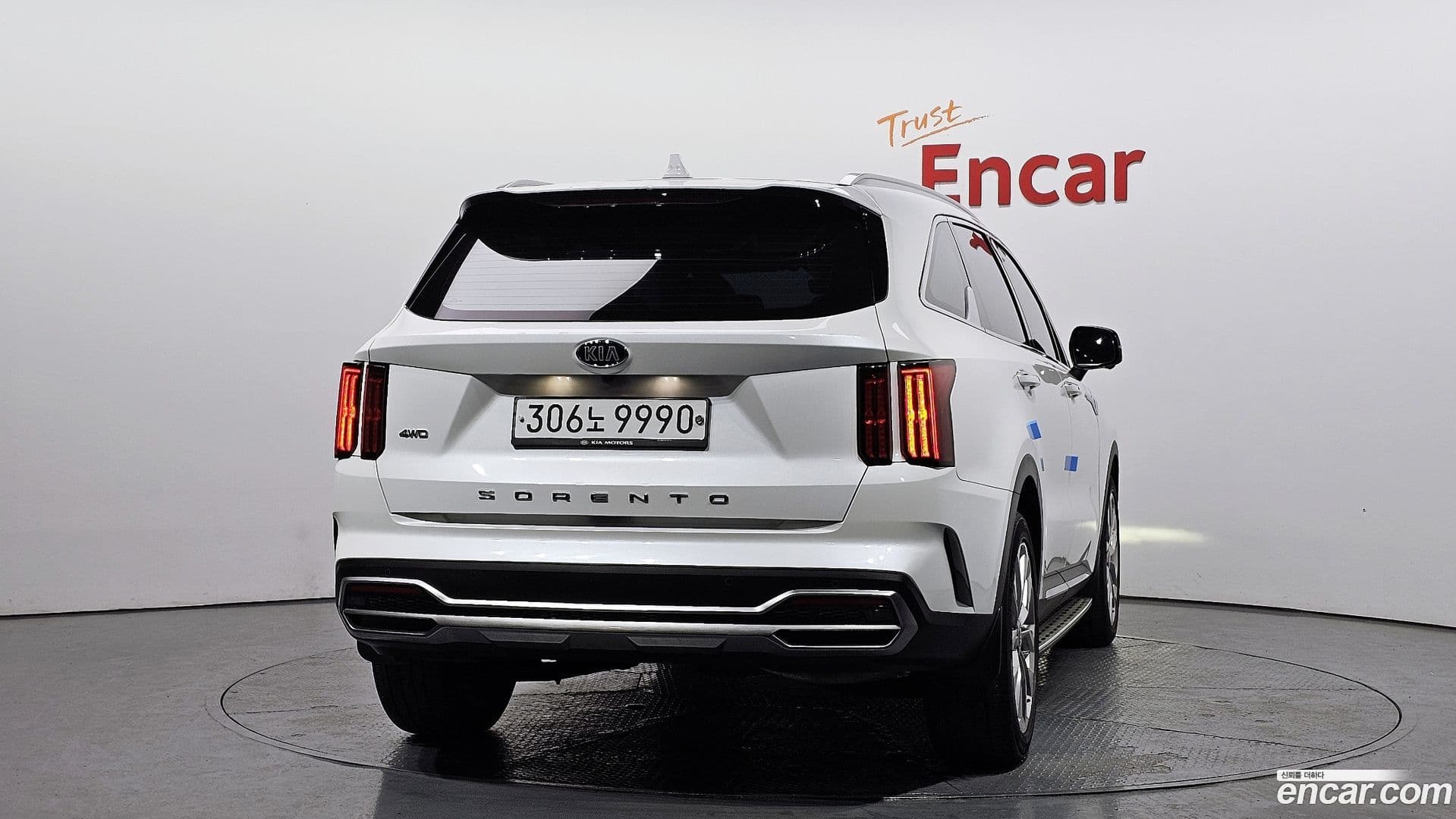 Main__Slider__Photo:Sorento Kia 2020.5-3