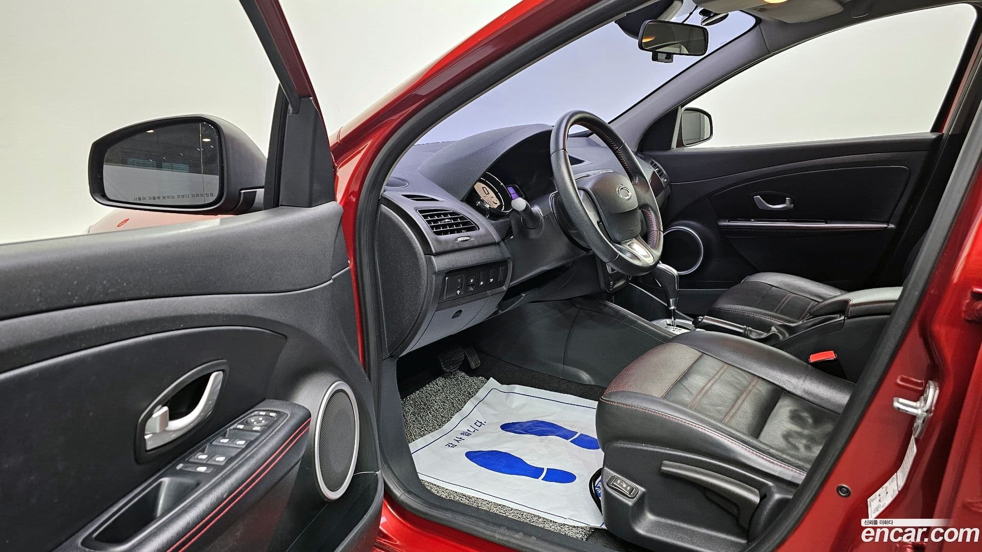 Main__Slider__Photo:SM3 Renault-KoreaSamsung 2015.0-9