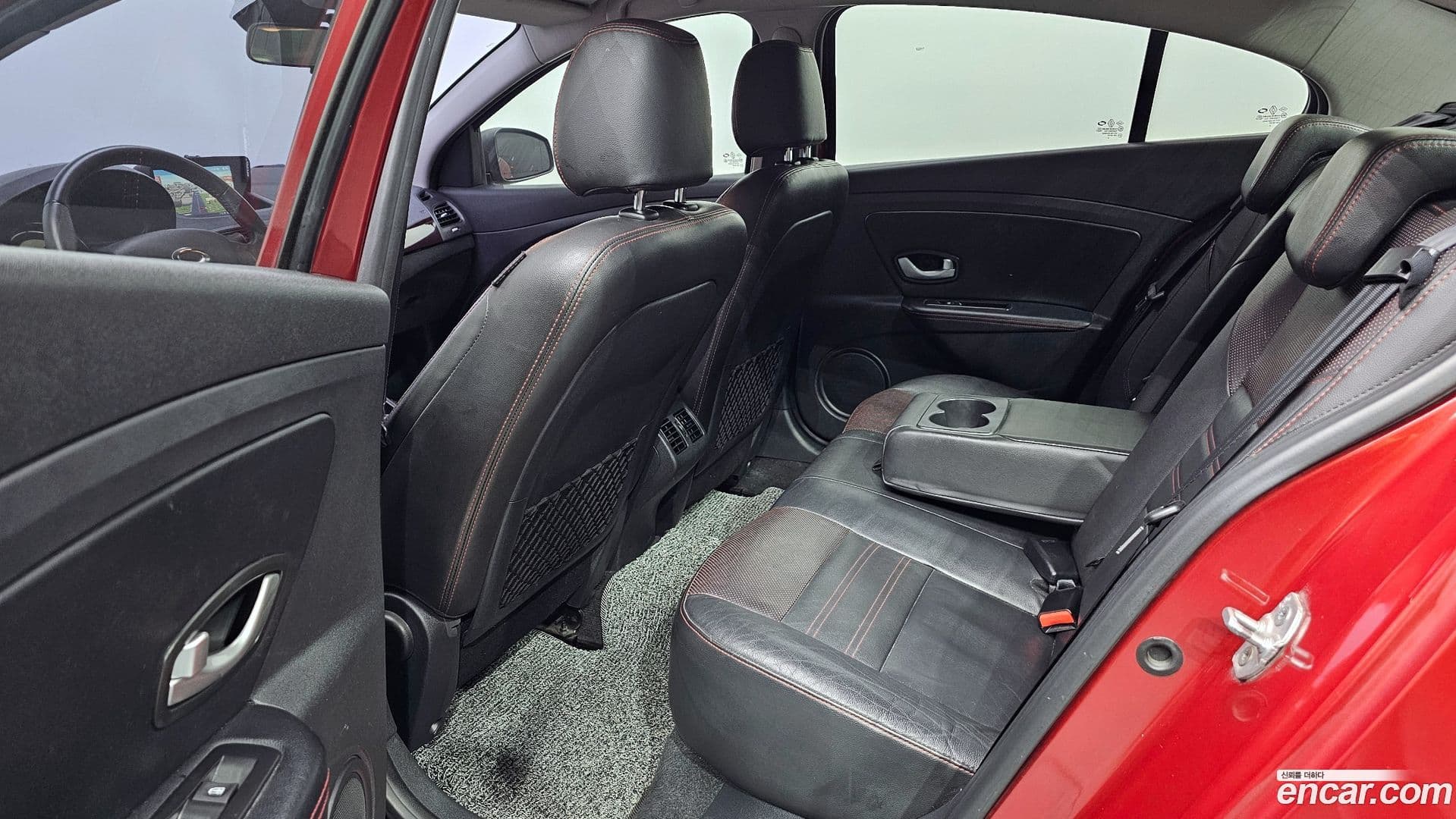 Main__Slider__Photo:SM3 Renault-KoreaSamsung 2015.0-10