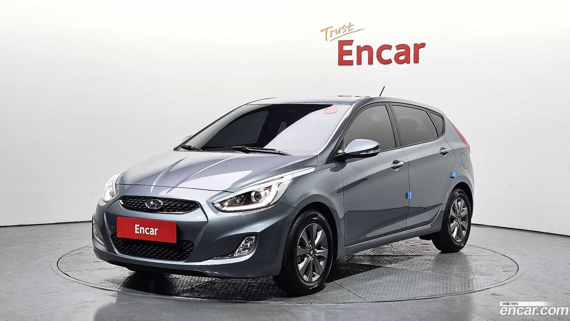 Accent Hyundai 2018.6-OUTER-001