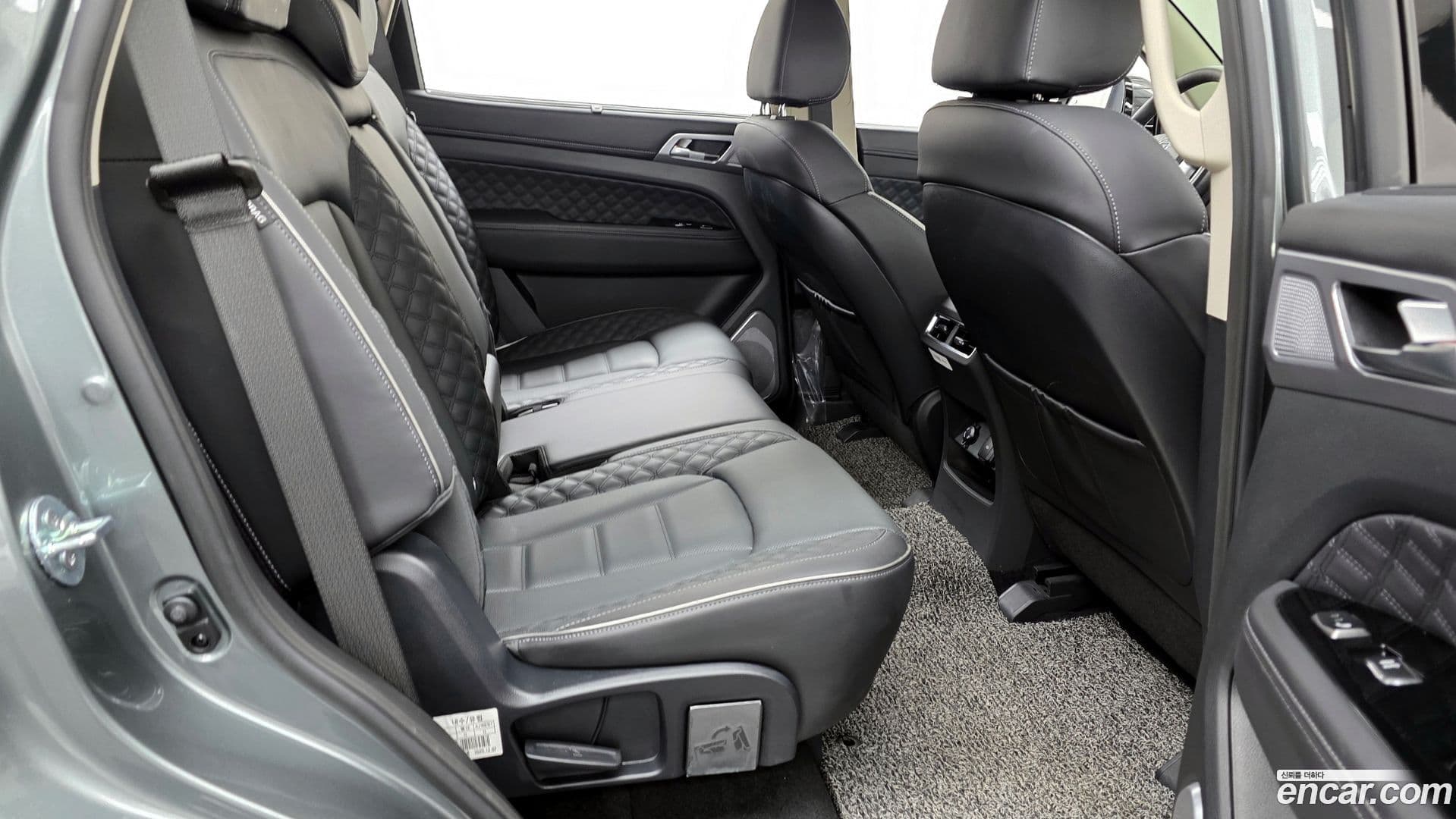 Main__Slider__Photo:Rexton KG_Mobility_Ssangyong 2020.11-11