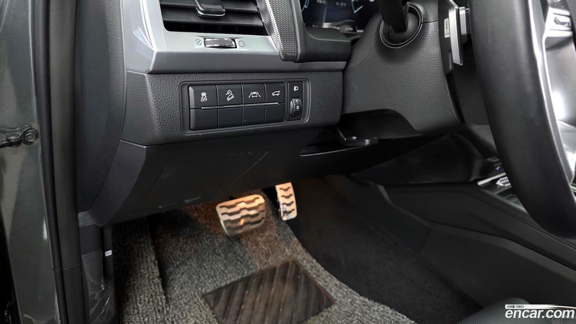 Main__Slider__Photo:Rexton KG_Mobility_Ssangyong 2020.11-17