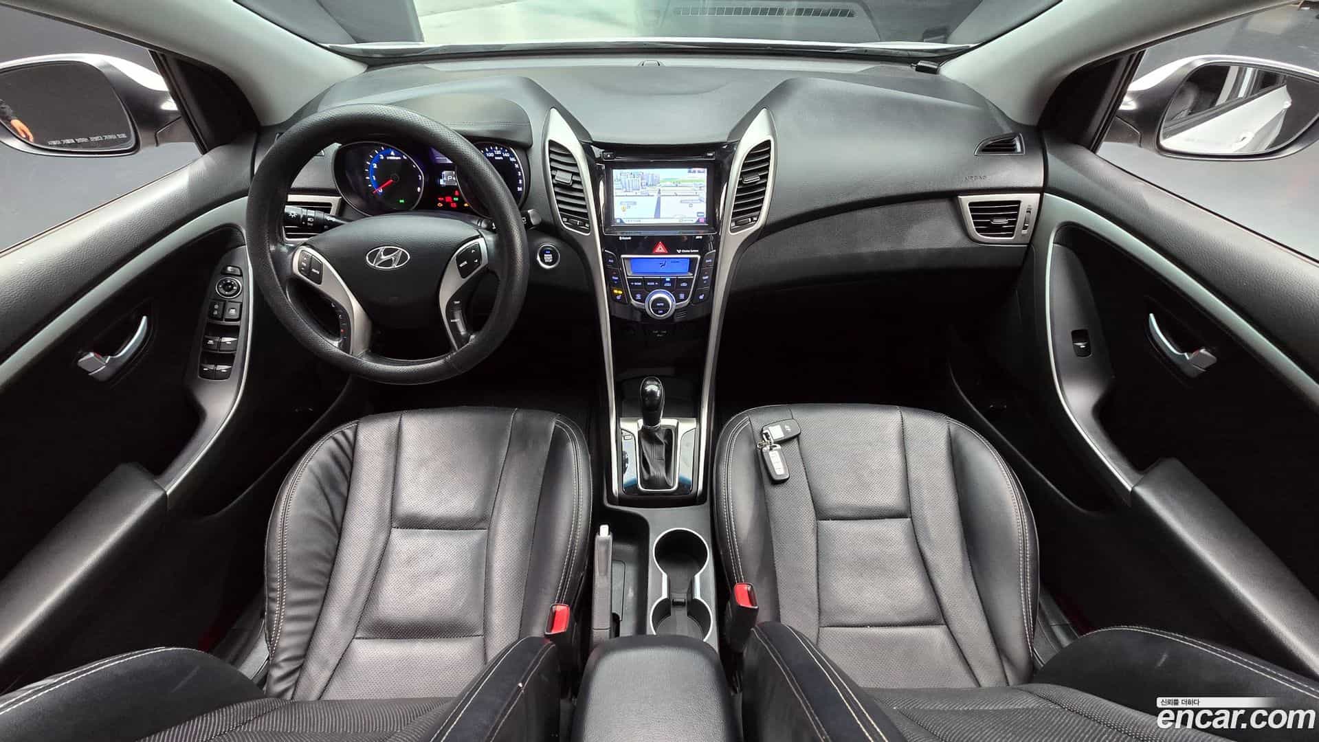 i30 Hyundai 2012.6-INNER-007