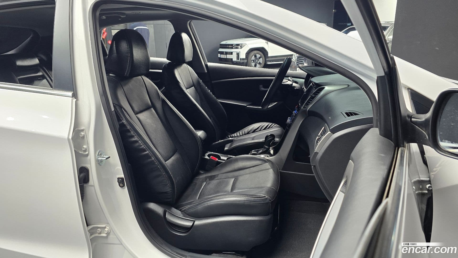 Main__Slider__Photo:i30 Hyundai 2012.6-9