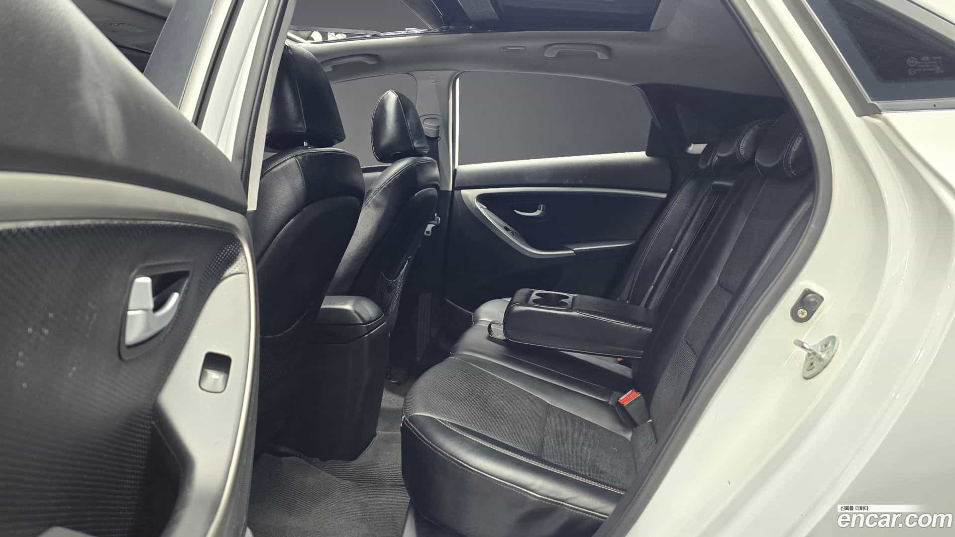 i30 Hyundai 2012.6-OPTION-016