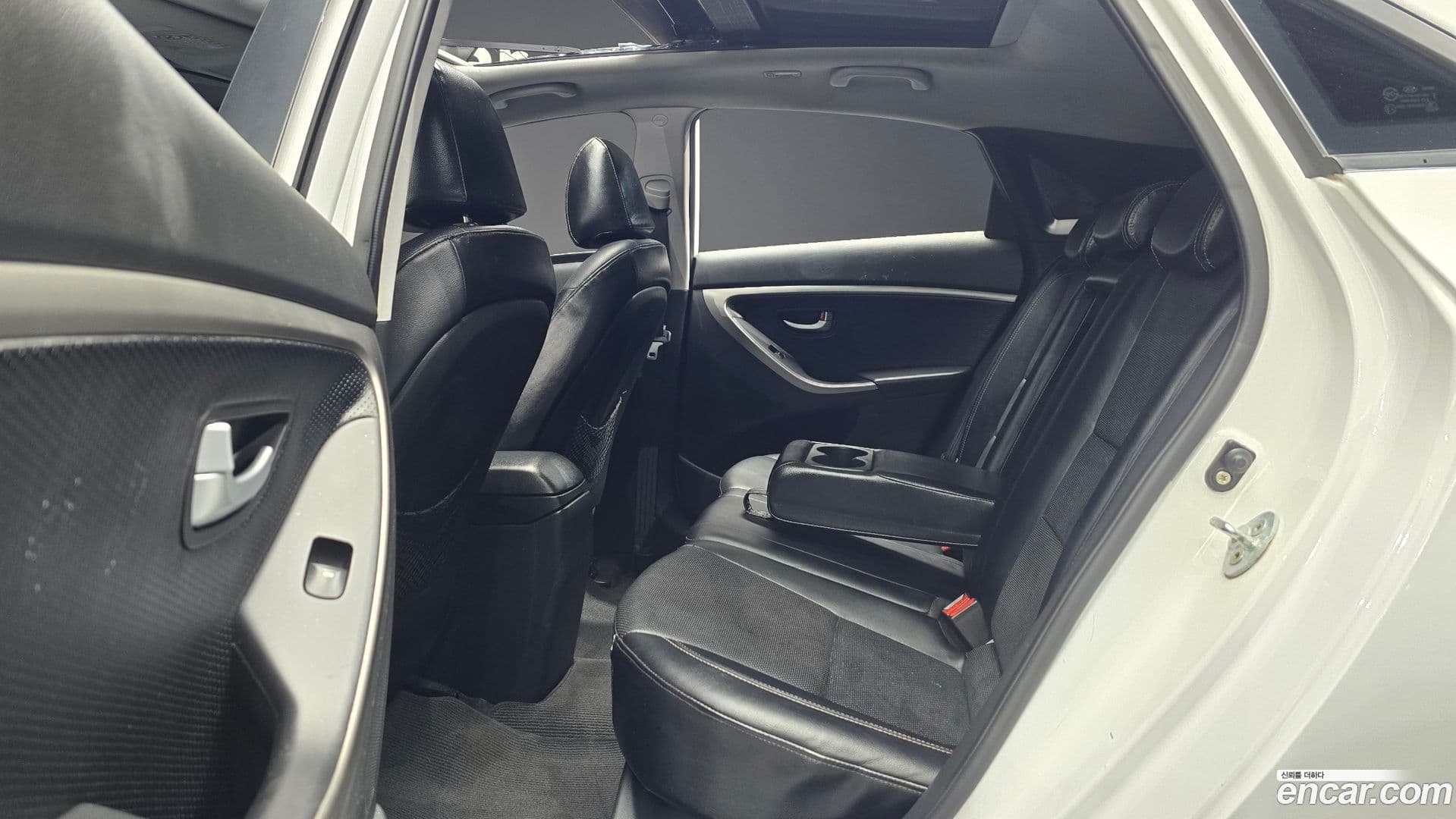 Main__Slider__Photo:i30 Hyundai 2012.6-12