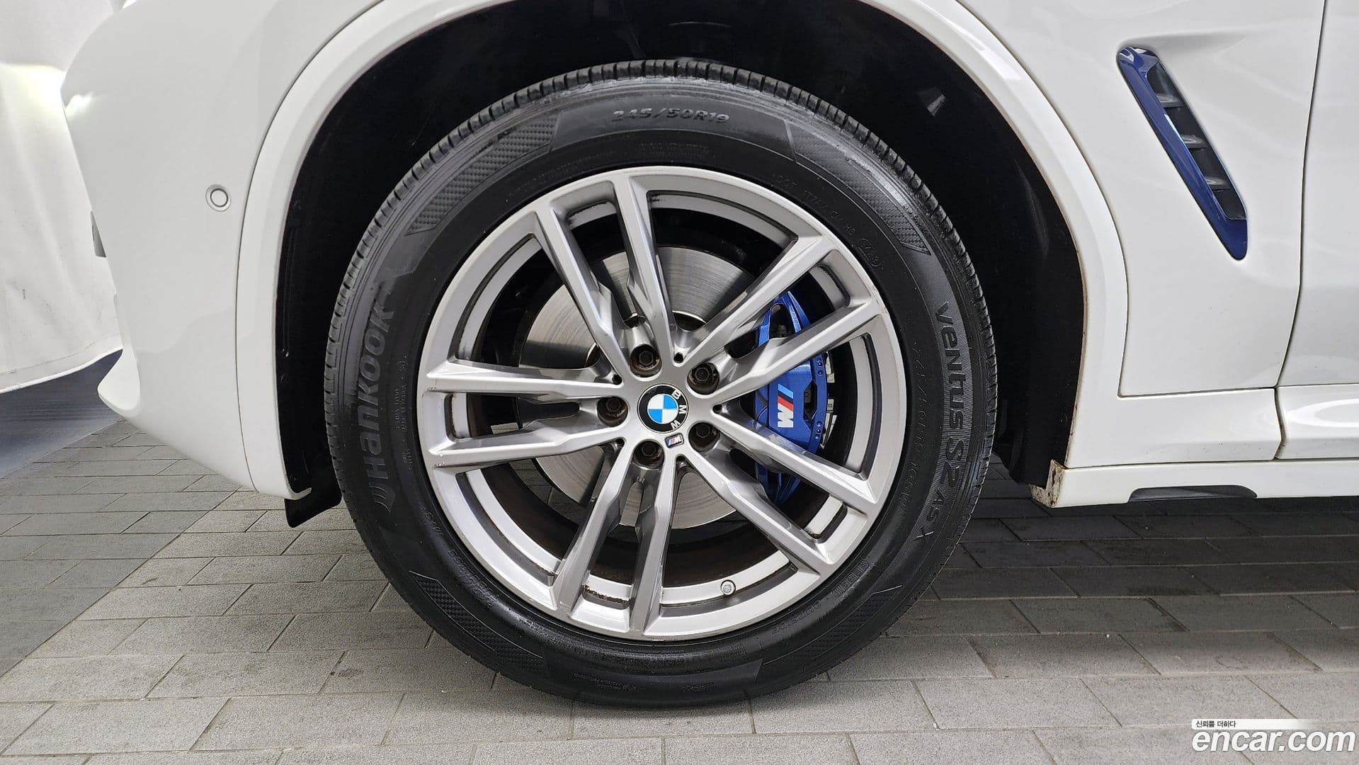 Main__Slider__Photo:X3 BMW 2021.1-4