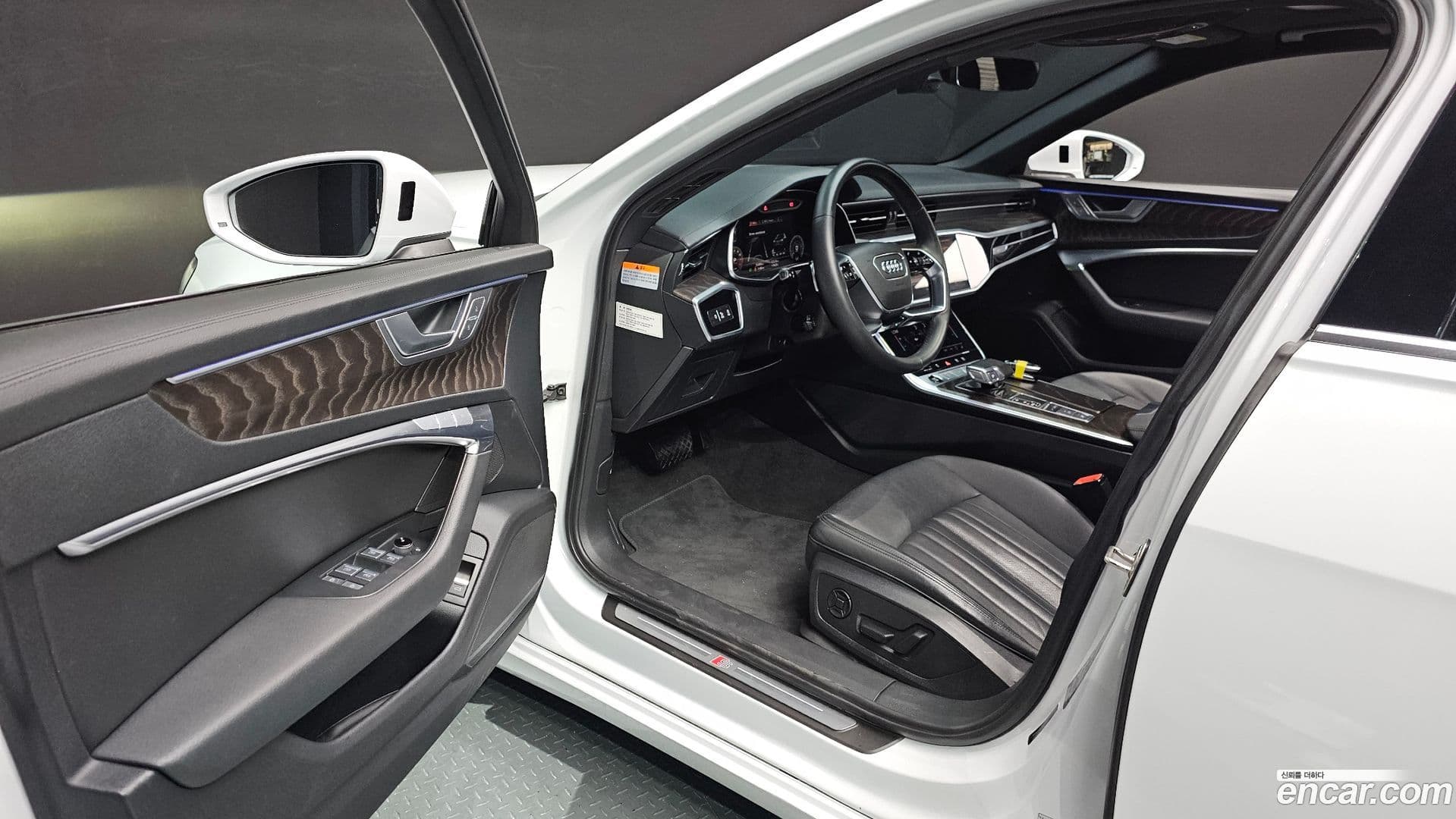 Main__Slider__Photo:A6 Audi 2022.4-10