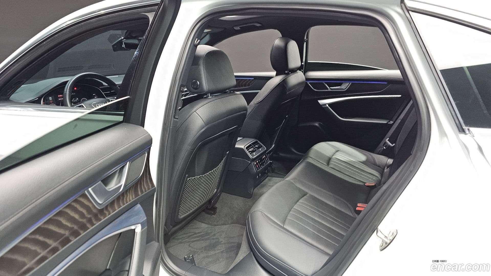 Main__Slider__Photo:A6 Audi 2022.4-11