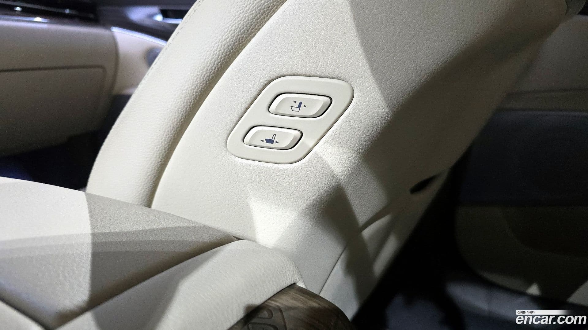 Main__Slider__Photo:K9 Kia 2018.8-17