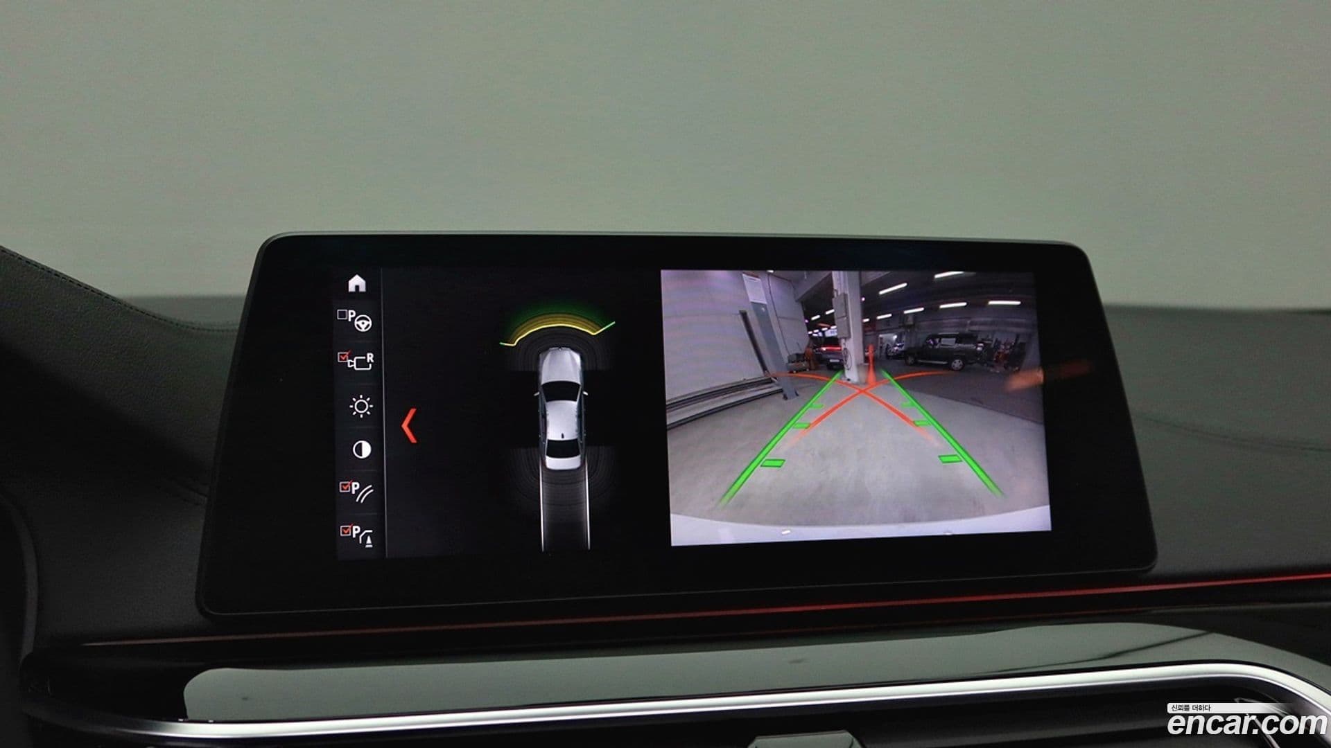 Main__Slider__Photo:5-Series BMW 2018.10-5